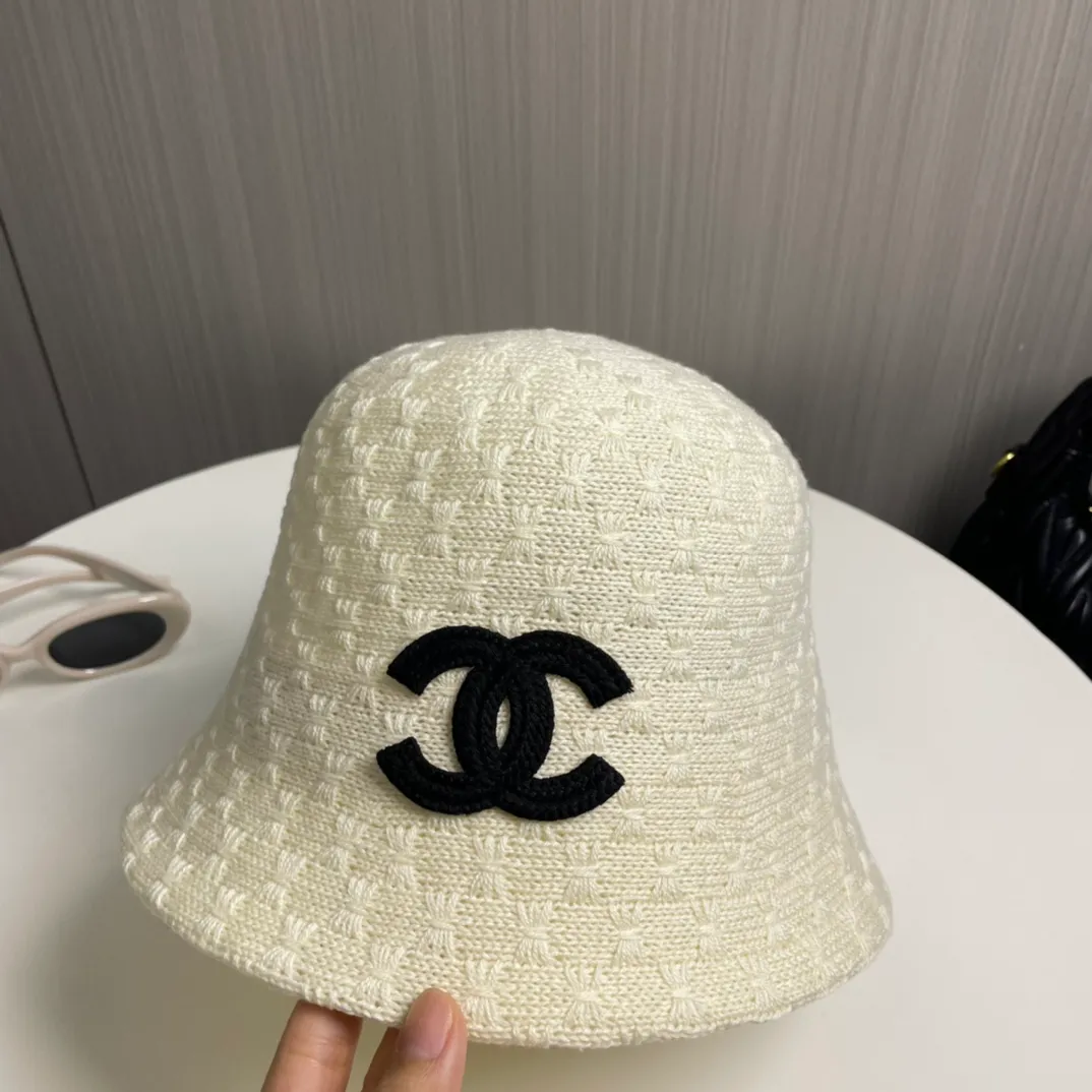 P50 with dust bag [Chanel Chanel] 2024 autumn and winter new style small fragrance bucket hat bucket hat ~ simple and elegant, popular online style