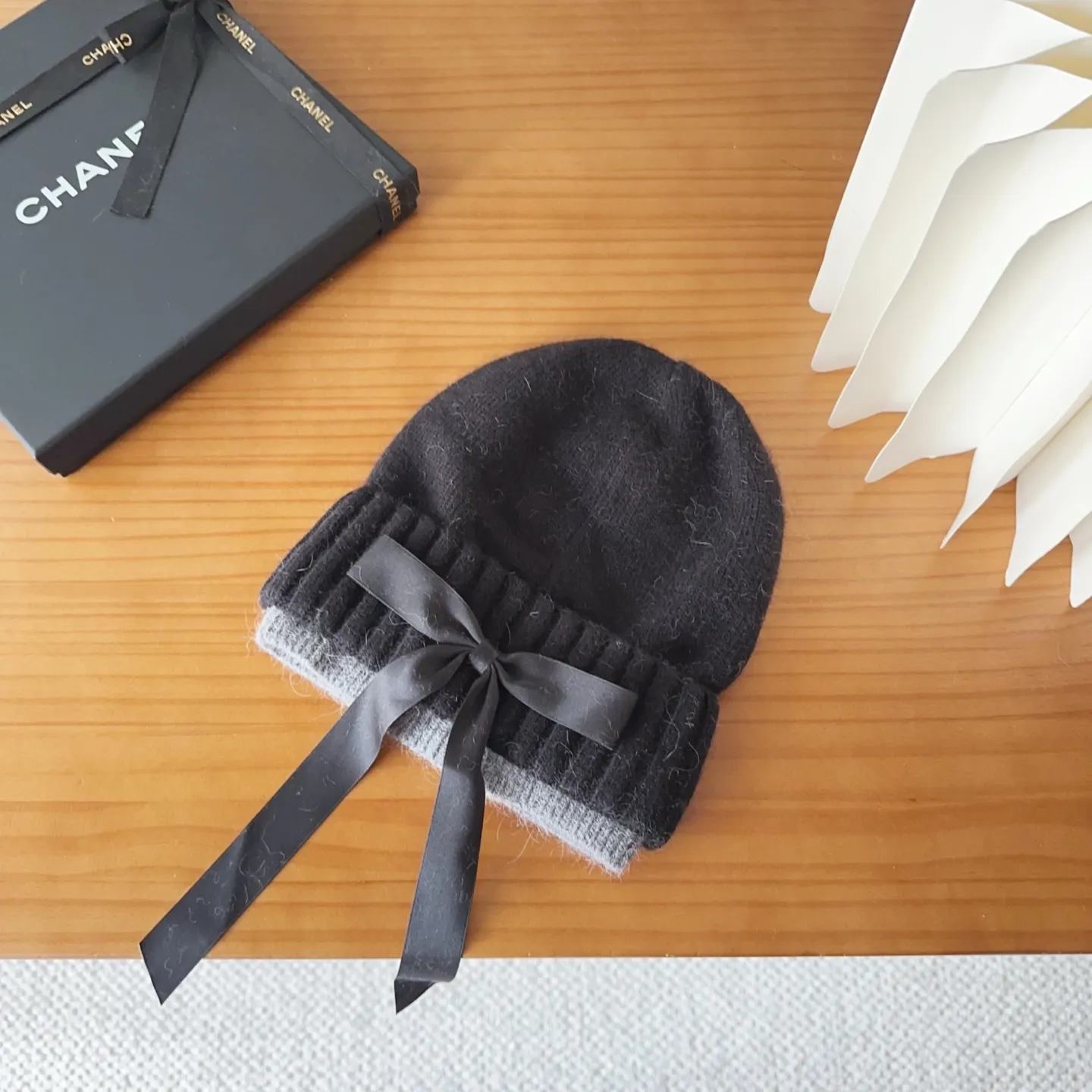 💰80 Chanel official website releases CHANEL small and popular knitted hat! Xiaohongshu’s new product is released, it’s so 🉑️, high-elastic fabric, classic colors, same style for men and women.
