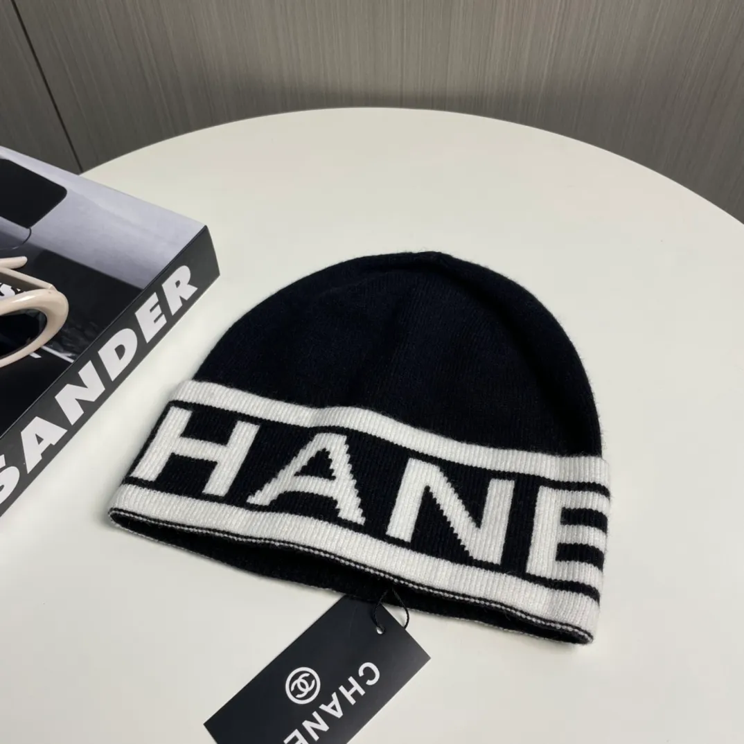 P60 comes with dust bag 🌺 [CHANEL] New wool knitted hat, Xiaohongshu, recommended by major Internet celebrities! Thicker and warmer, fashionable and popular🌸First-class texture, the best brand for keeping warm in autumn and winter, order now, limited quantity available