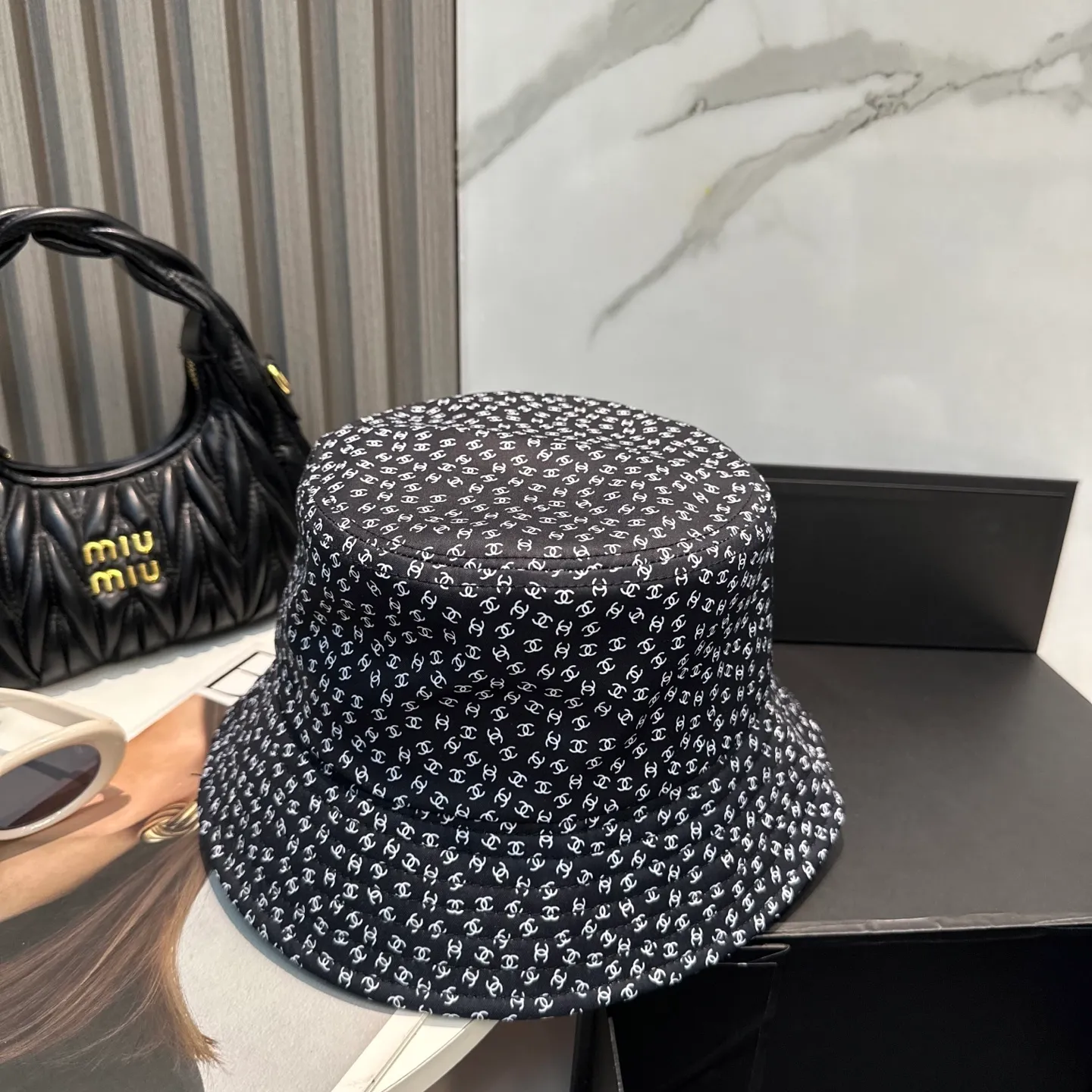 P70 CHANEL] New jacquard logo bucket hat 🧢New model shipped, big brand style is super easy to match, hurry up and get it