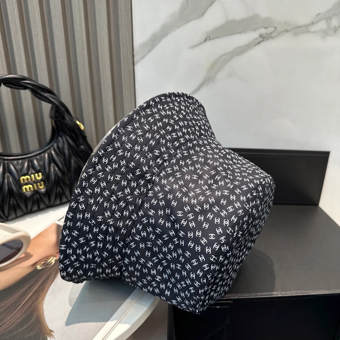P70 CHANEL] New jacquard logo bucket hat 🧢New model shipped, big brand style is super easy to match, hurry up and get it