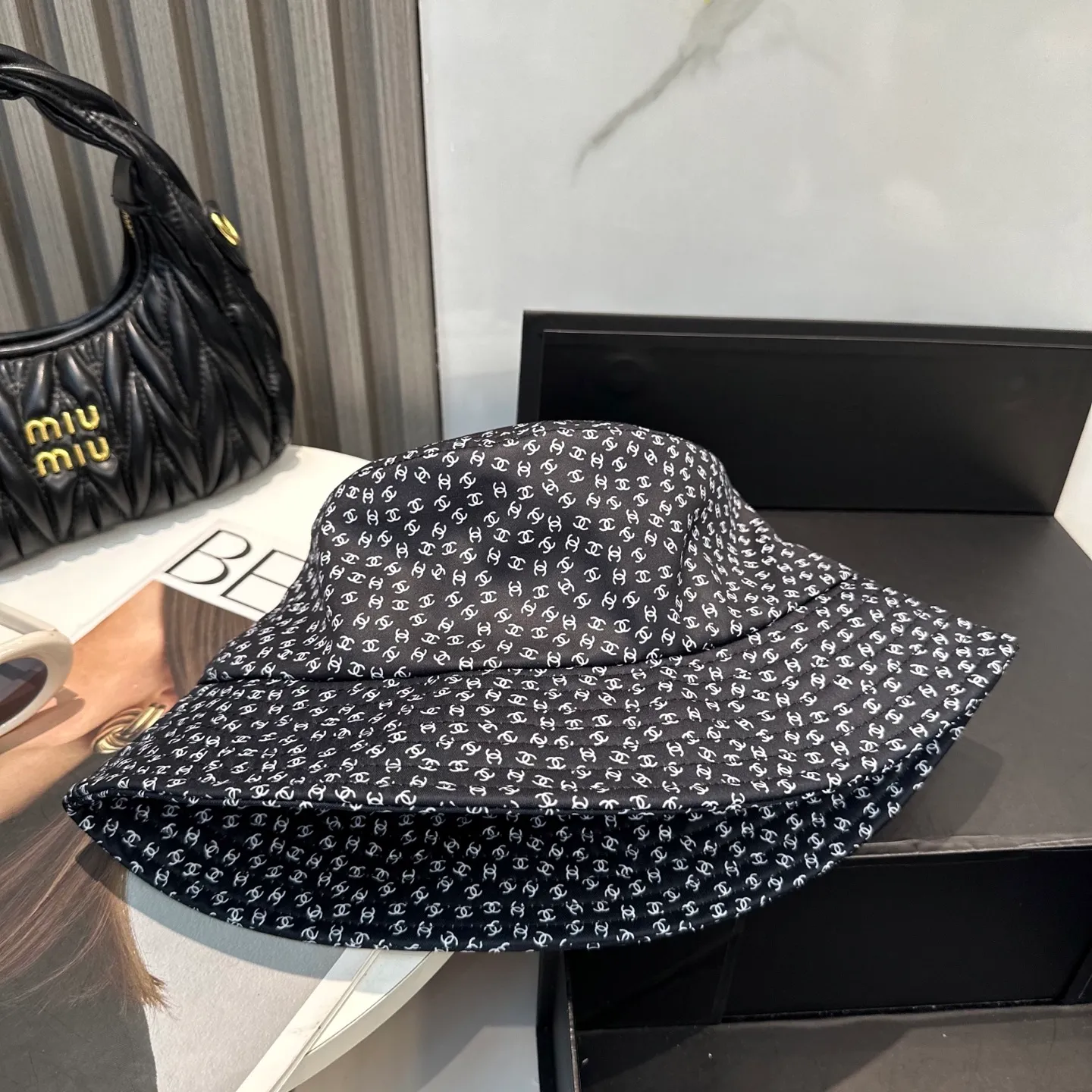 P70 CHANEL] New jacquard logo bucket hat 🧢New model shipped, big brand style is super easy to match, hurry up and get it