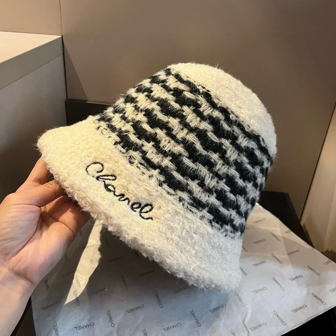 💰120¥ Chanel lambswool bucket hat, head circumference 57cm