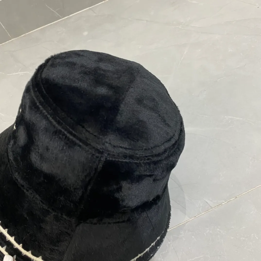 Special batch 66 Chanel 2022 autumn and winter new rabbit velvet bucket hat, simple and versatile, a must-have for autumn and winter clothing, head circumference 57cm