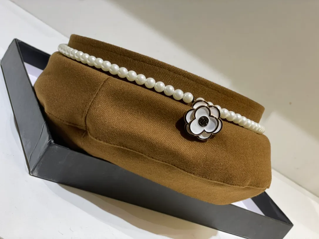 Special P90 💛 Comes with dust bag [CHANEL Chanel] 2021 autumn and winter new thickened small fragrant beret, super good fit! ❕Super versatile! Goddess style, versatile for street wear
