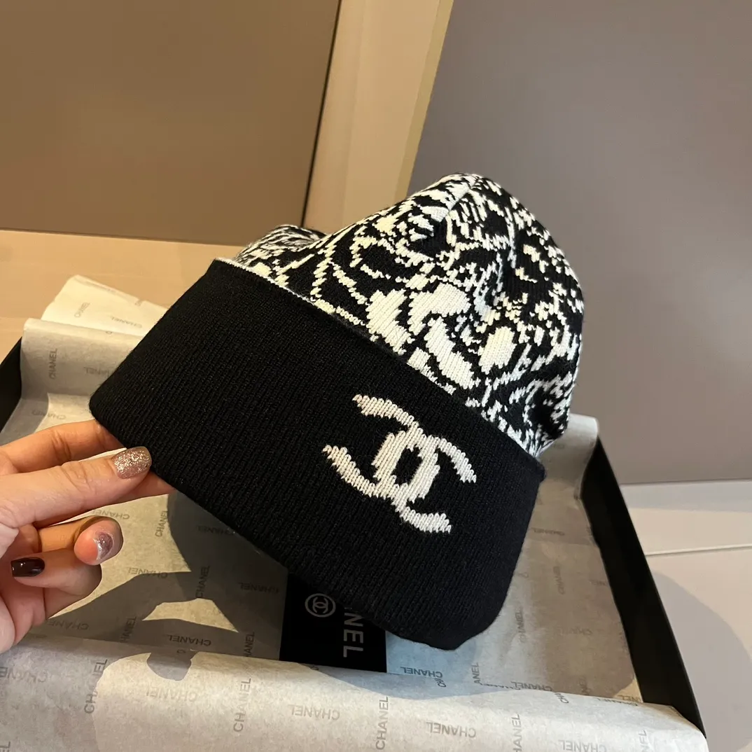 💰90¥ Chanel knitted beanie