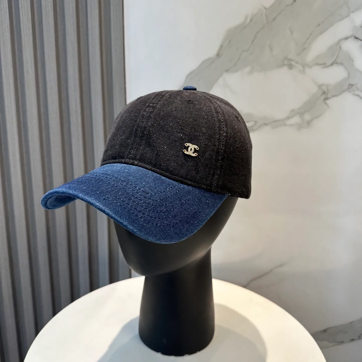 P56 Chanel (Chanel) counter new original washed denim baseball cap, customized three-dimensional logo is exquisite! Original quality, exclusive physical shooting.