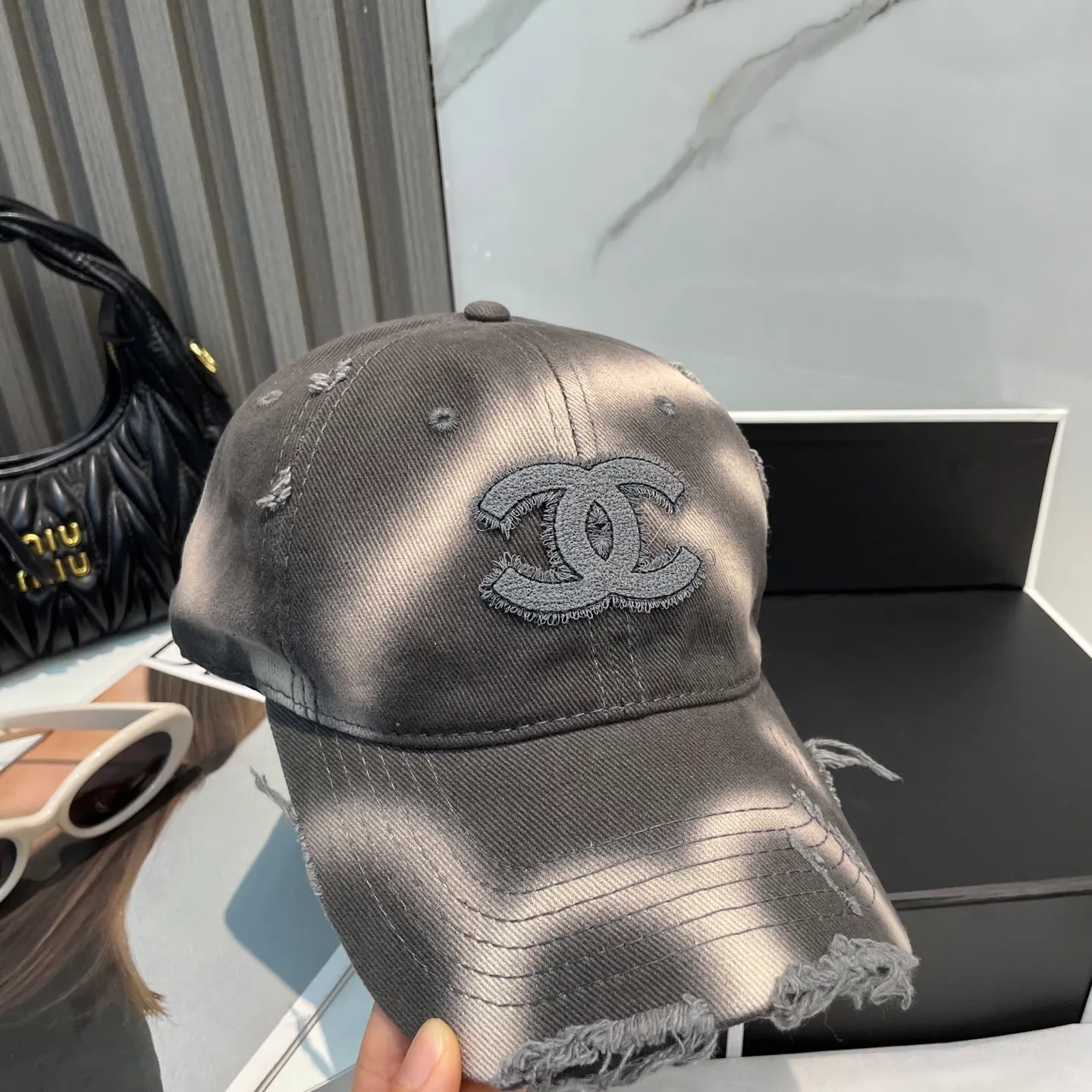 P80 CHANEL [Chanel] New simple logo baseball cap, new model shipped, big brand style is super easy to match, hurry up and get it!