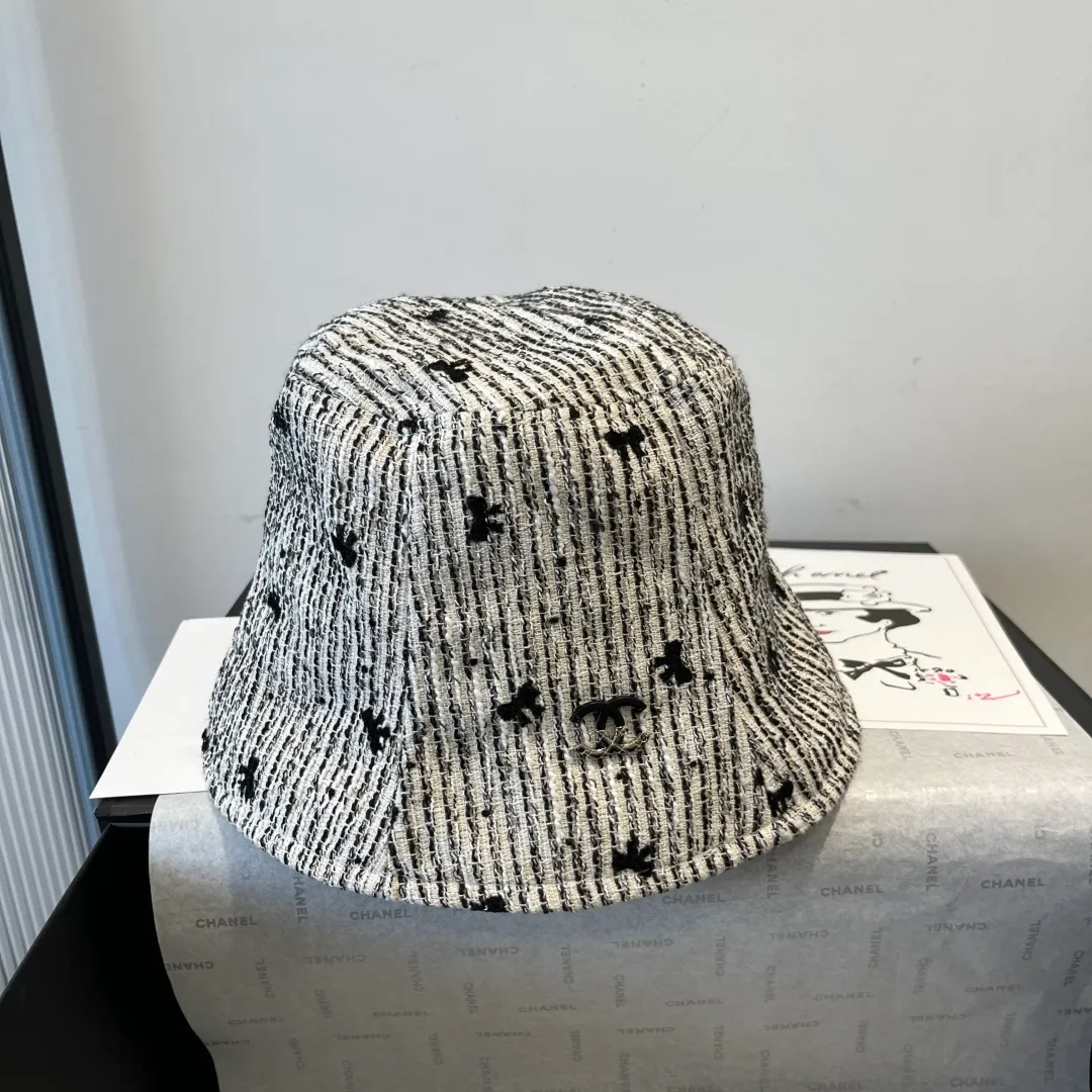 💰100¥ Chanel bucket hat, head circumference 57cm