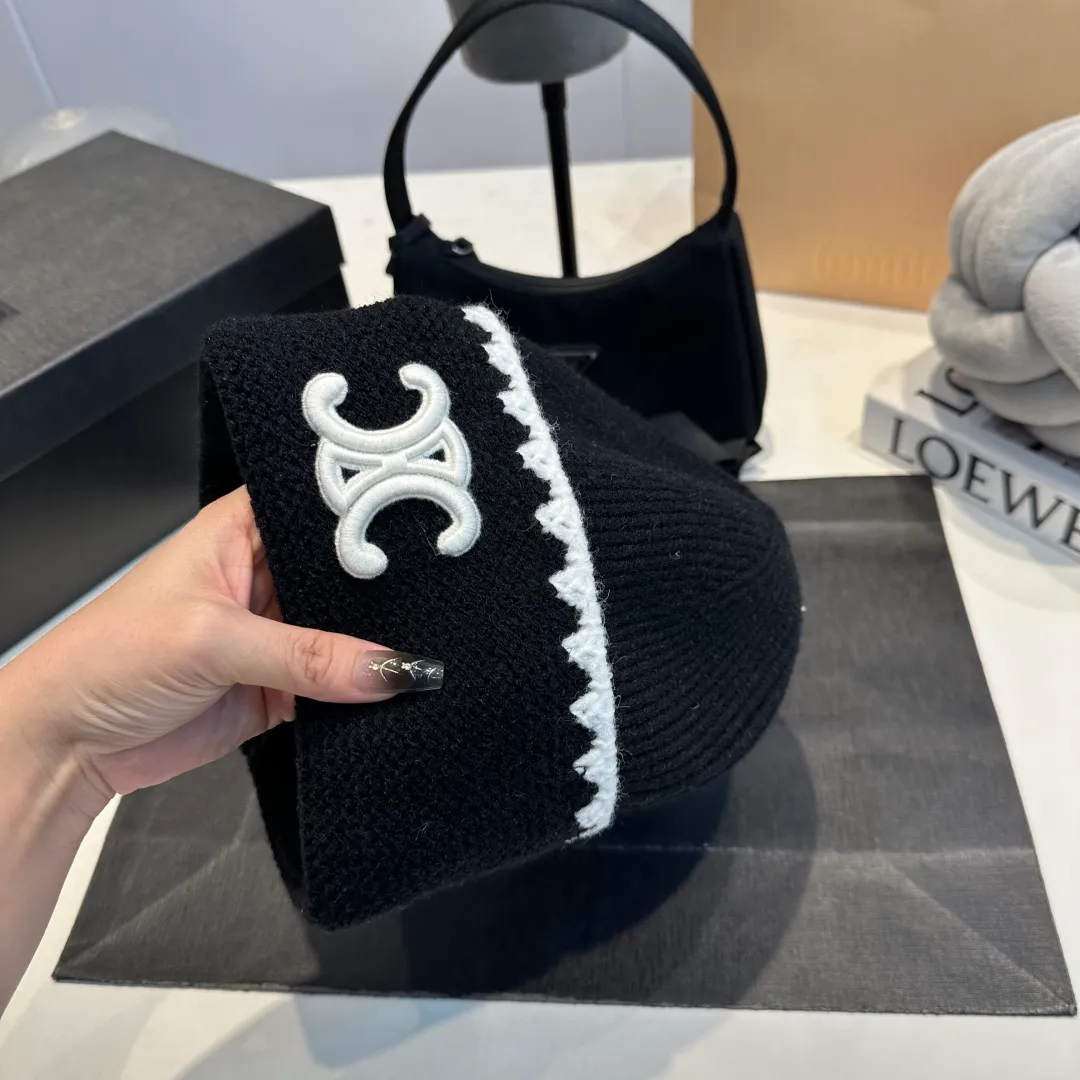 P50 Cha.nel Chanel knitted beanie