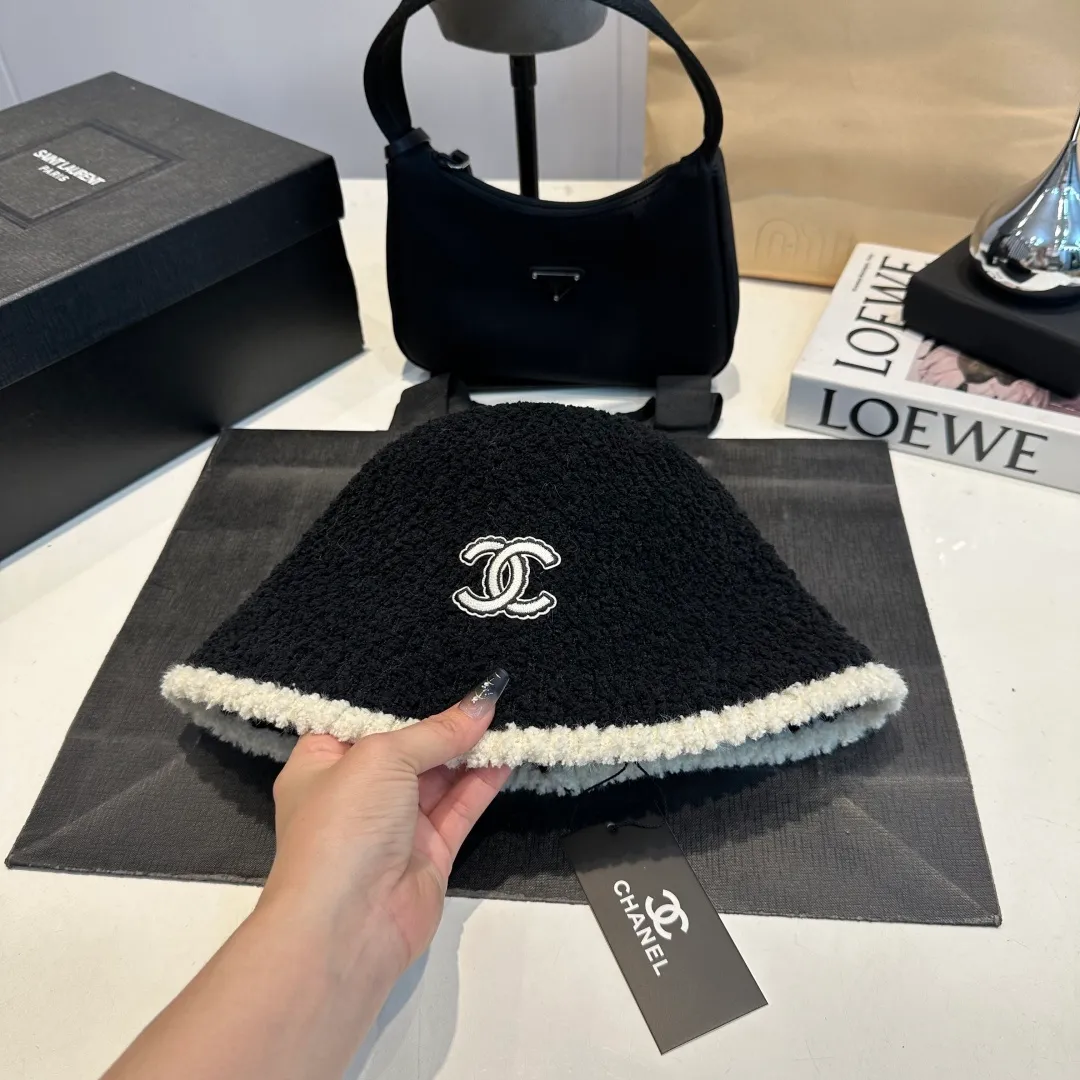 P50 Chanel new bucket hat, head circumference 57cm