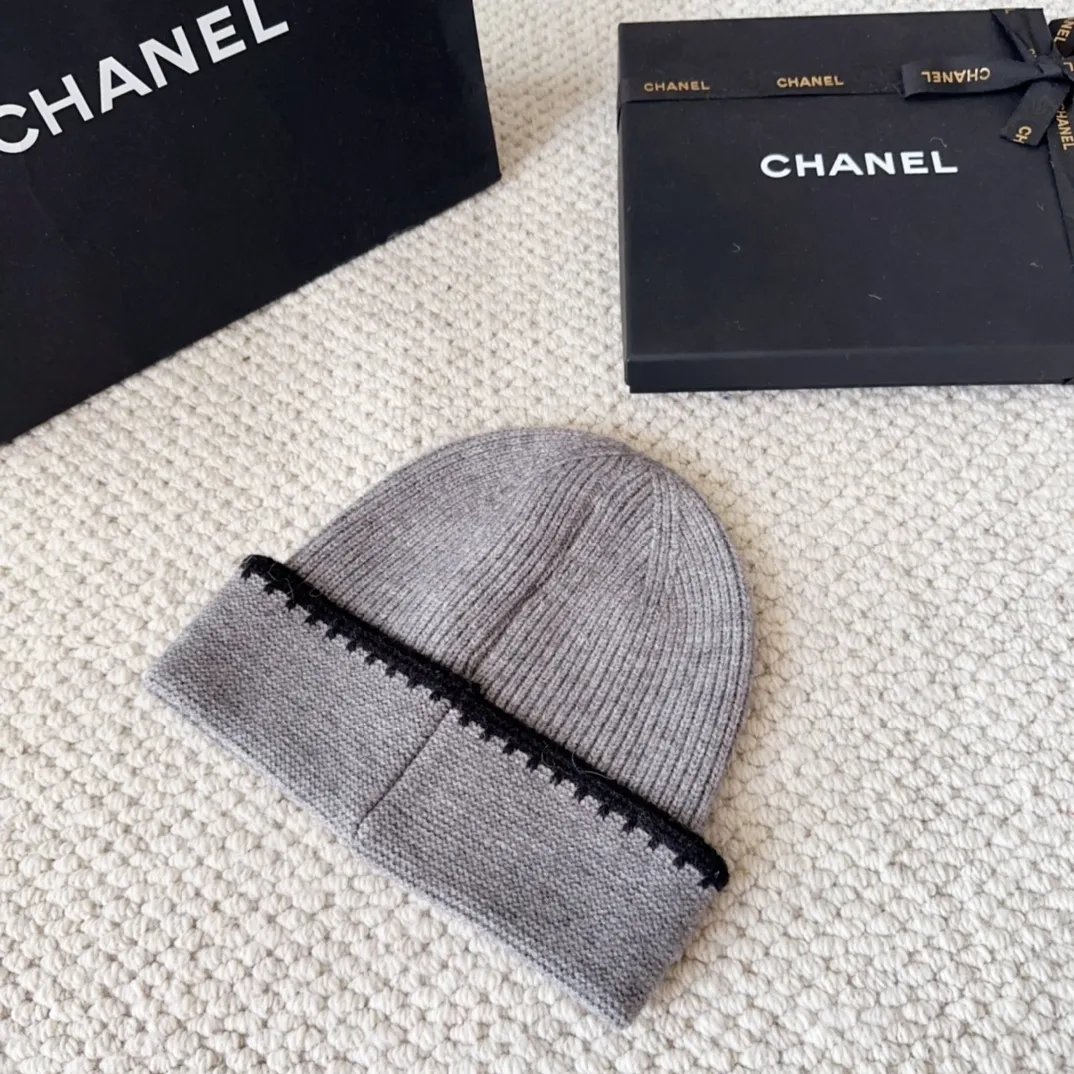💰60 Chanel official website releases CHANEL small and popular knitted hat! Xiaohongshu’s new product is released, it’s so 🉑️, high-elastic fabric, classic colors, same style for men and women.