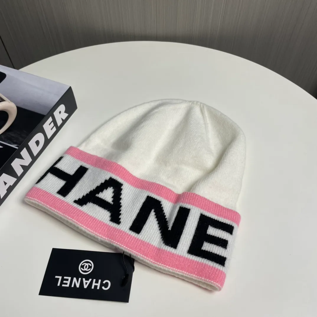 P60 comes with dust bag 🌺 [CHANEL] New wool knitted hat, Xiaohongshu, recommended by major Internet celebrities! Thicker and warmer, fashionable and popular🌸First-class texture, the best brand for keeping warm in autumn and winter, order now, limited quantity available