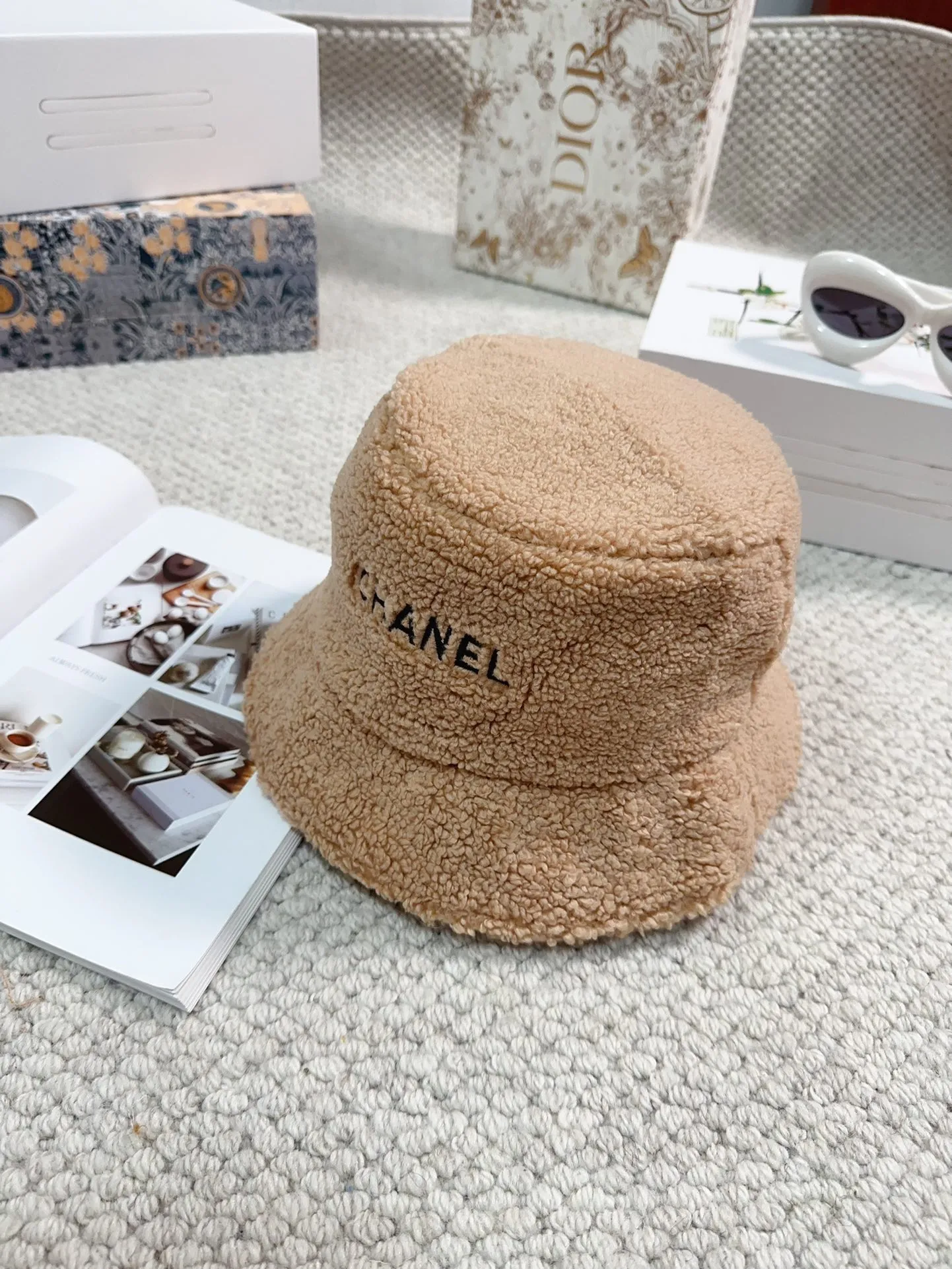 🉐60 Chanel 2023 new autumn and winter fisherman hat, lamb fur hat, available in 4⃣️ colors, head circumference 57cm