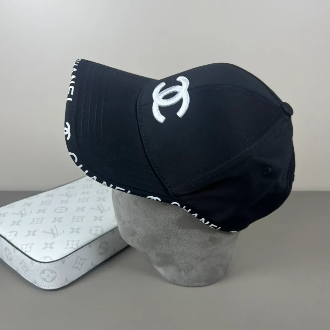 46💰Chanel CHANEL new baseball cap, Xiaoxiang classic and simple, fashionable and casual design, popular new product