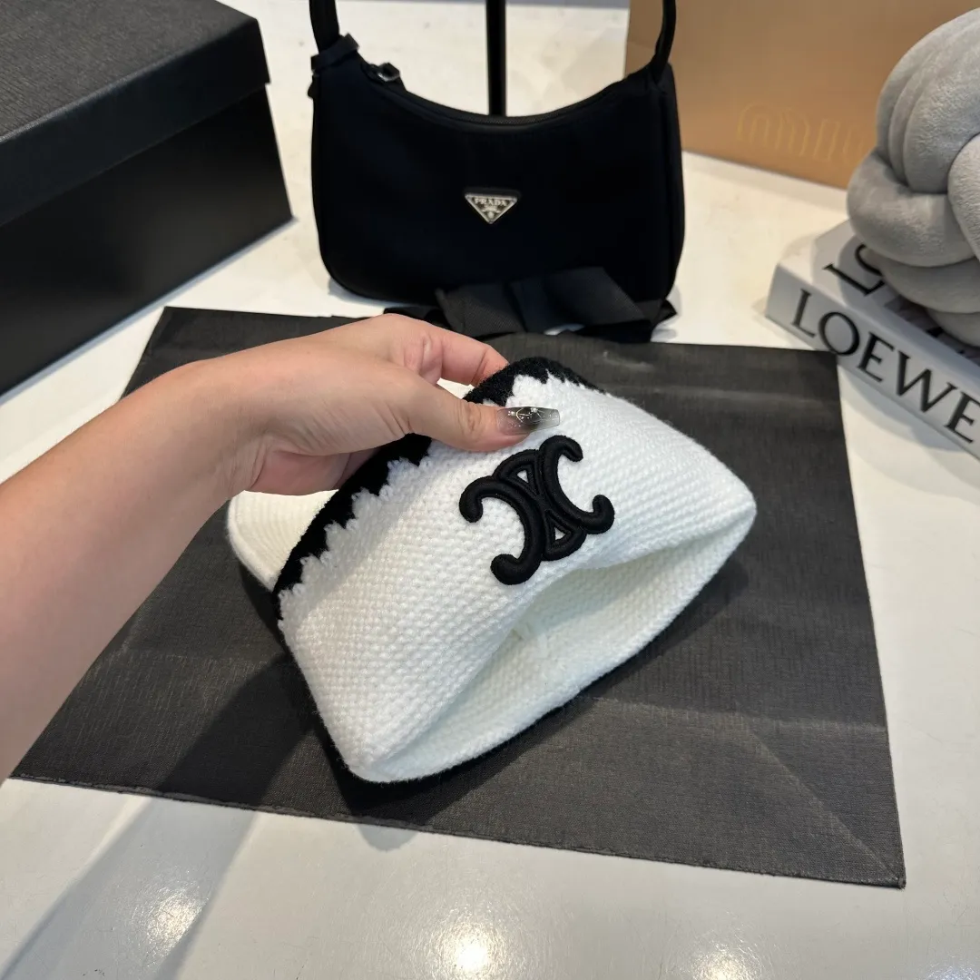P50 Cha.nel Chanel knitted beanie
