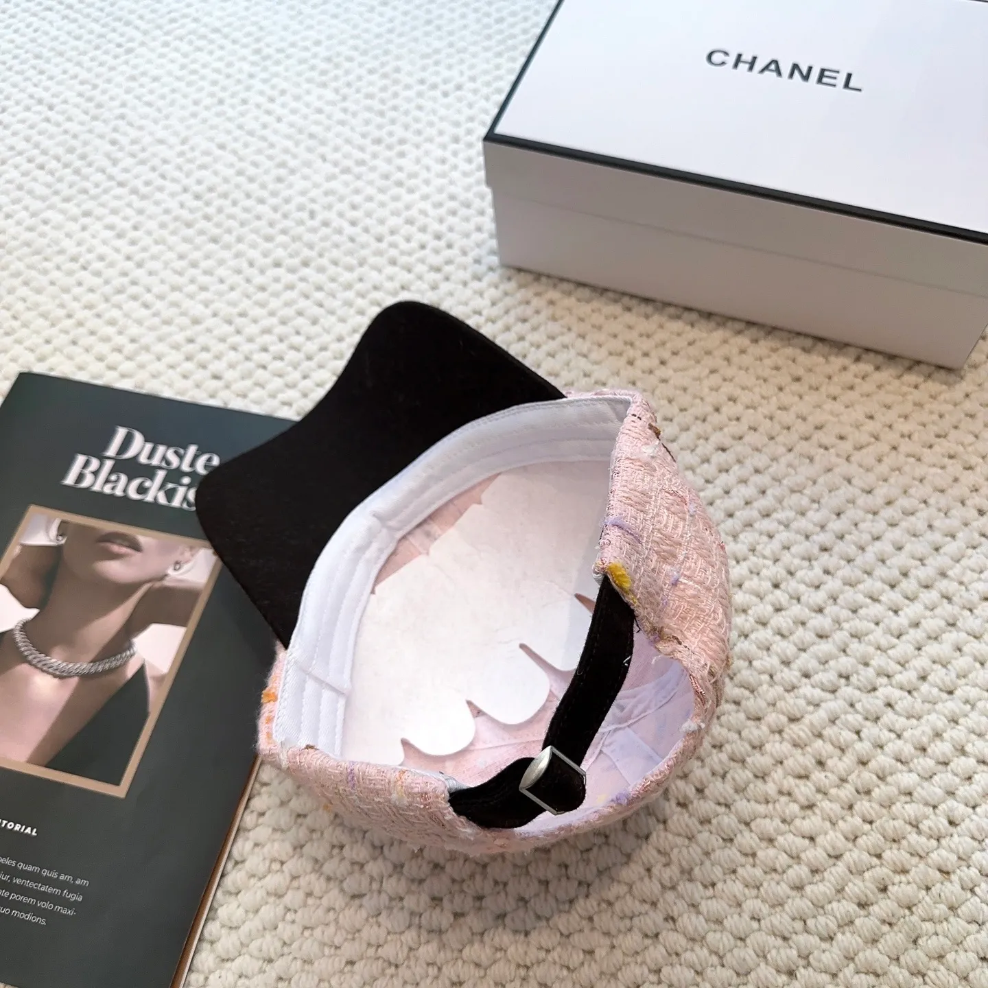 P60 CHANEL Chanel's new autumn and winter baseball cap, simple and elegant👈🏻👍casual and fashionable👩trendy and stylish👍Versatile style!