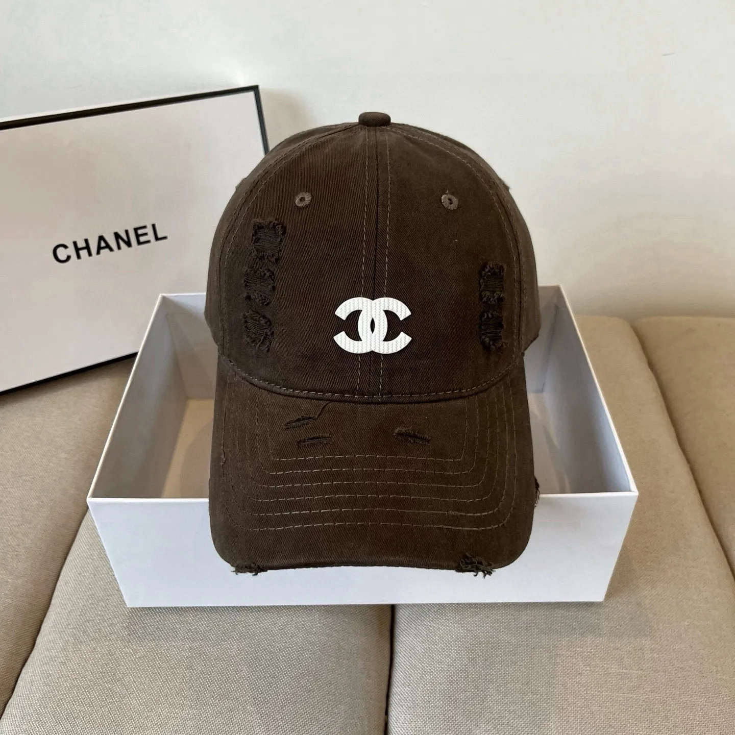P60 CHANEL new baseball cap, Xiaoxiang classic and simple, fashionable and casual design, popular new product