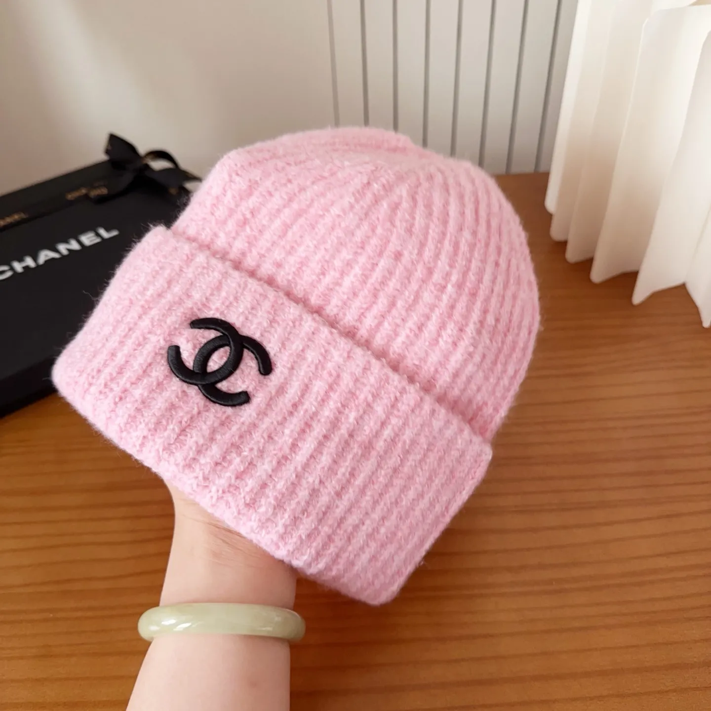 💰50 Chanel official website releases CHANEL small and popular knitted hat! Xiaohongshu’s new product is released, it’s so 🉑️, high-elastic fabric, classic colors, same style for men and women.