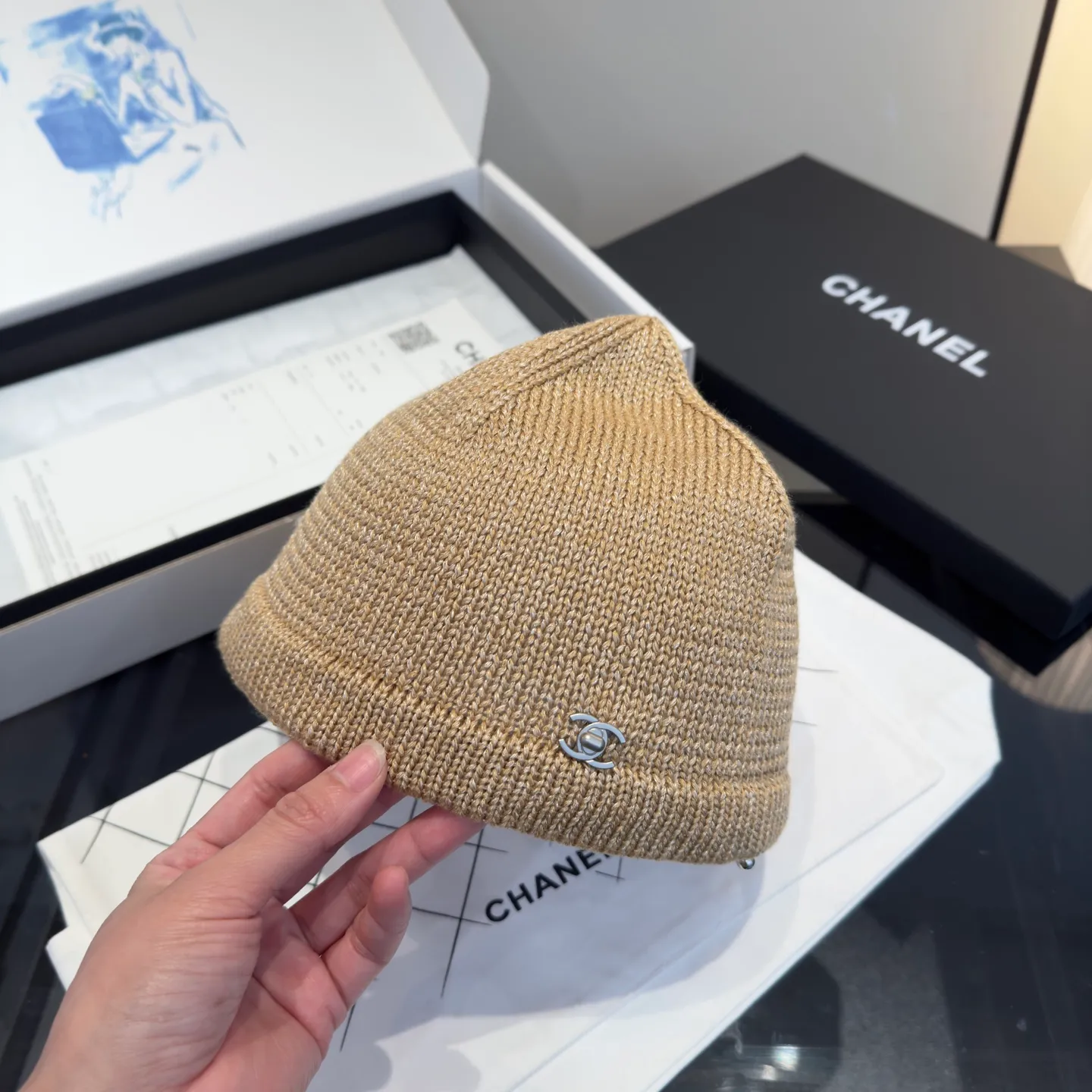 💰110¥ Chanel new knitted bucket hat, head circumference 57cm