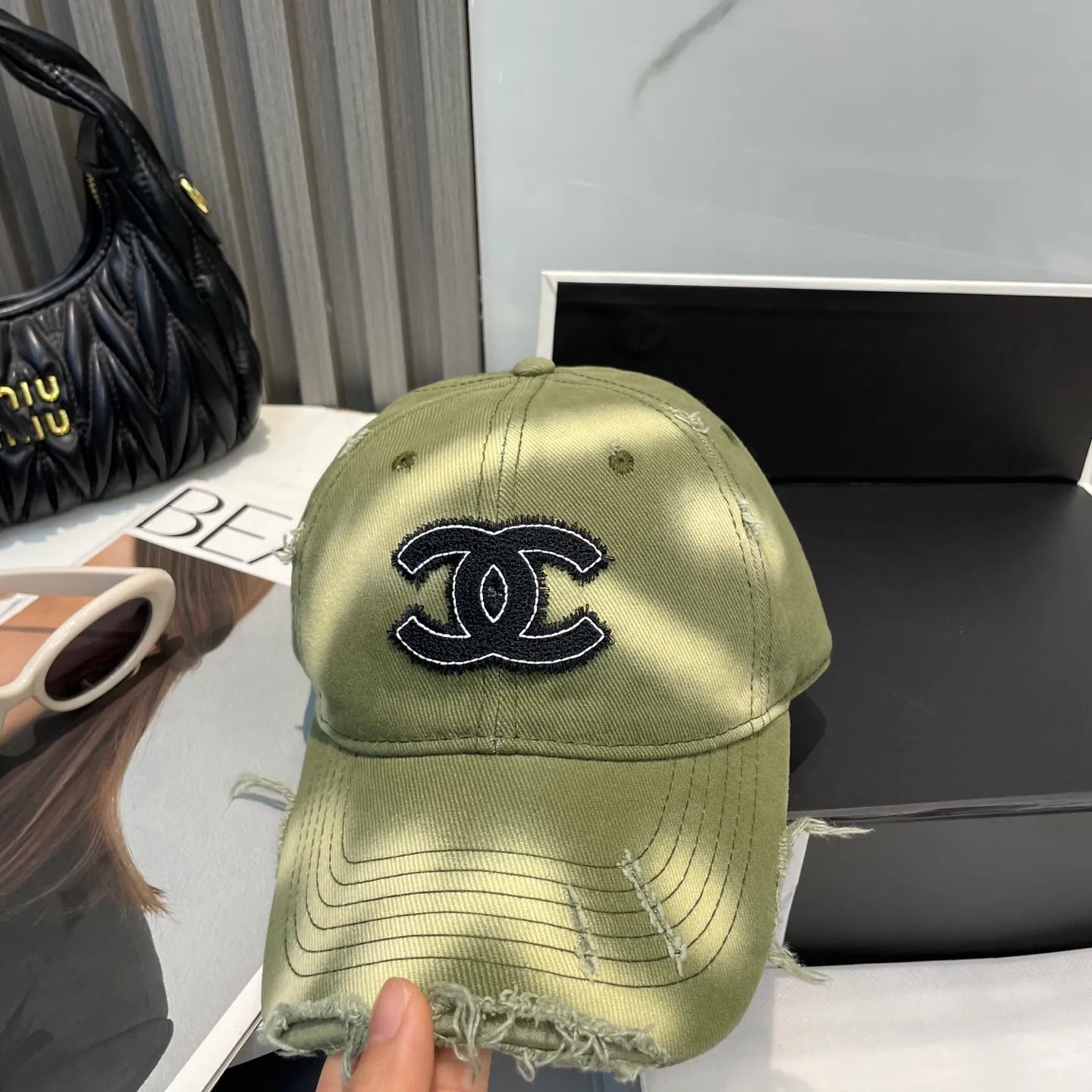 P80 CHANEL [Chanel] New simple logo baseball cap, new model shipped, big brand style is super easy to match, hurry up and get it!
