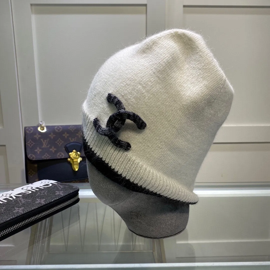 P60 comes with dust bag🌺【CHANEL】Official website classic style, 70% wool, 30% rabbit fur knitted hat! Xiaohongshu, recommended by major internet celebrities! Thicker and warmer, fashionable and popular🌸First-class texture, the best brand for keeping warm in autumn and winter, order now, limited quantity available