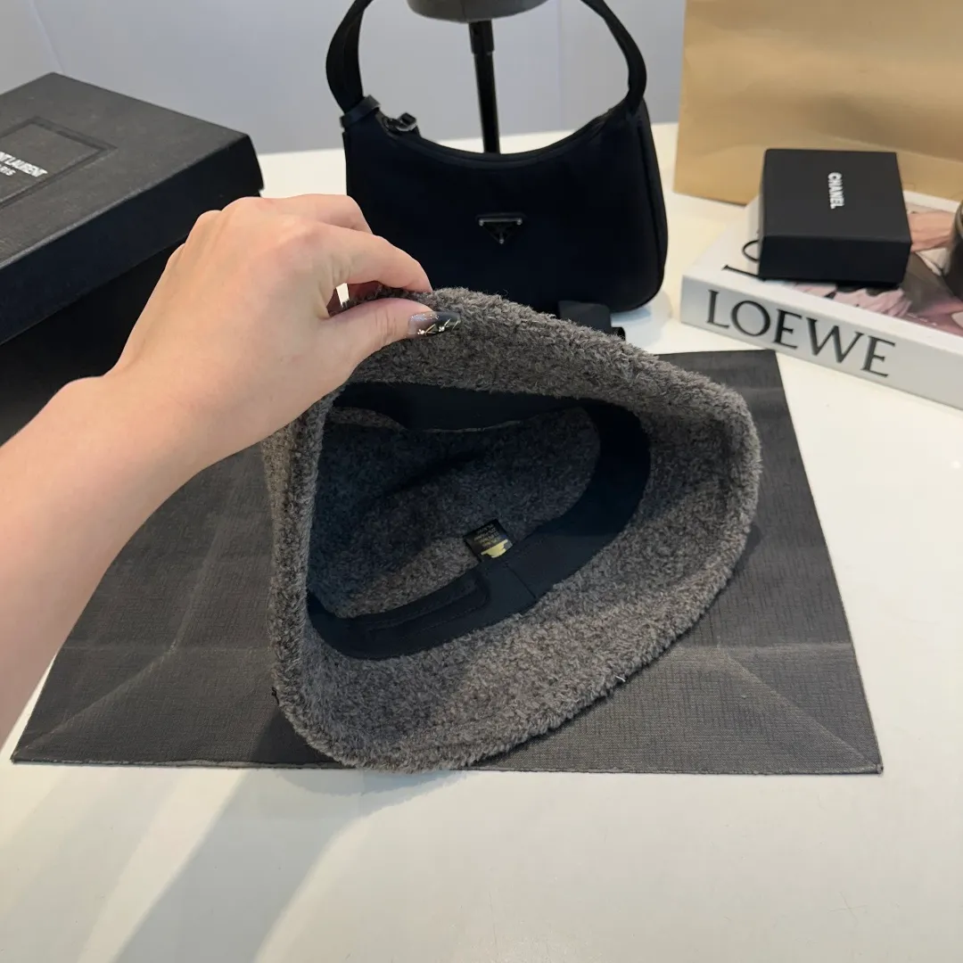 P100 Chanel new bucket hat, head circumference 57cm