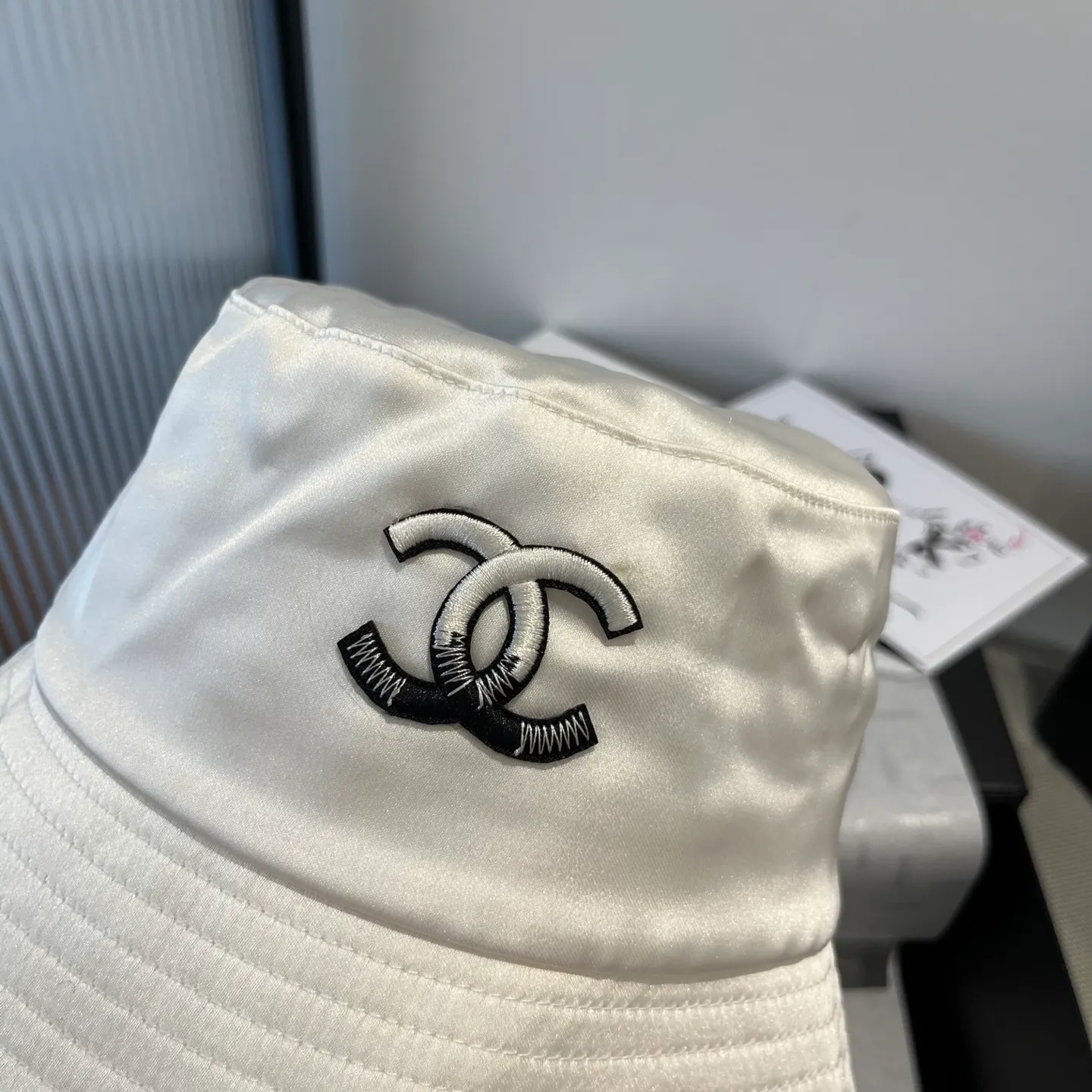 💰110¥ Chanel new satin bucket hat, embroidered double C logo, head circumference 57cm