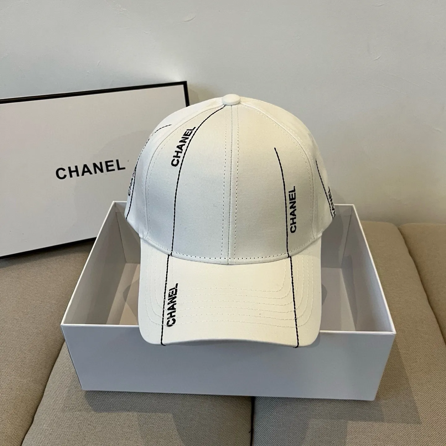 P60 CHANEL new baseball cap, Xiaoxiang classic and simple, fashionable and casual design, popular new product