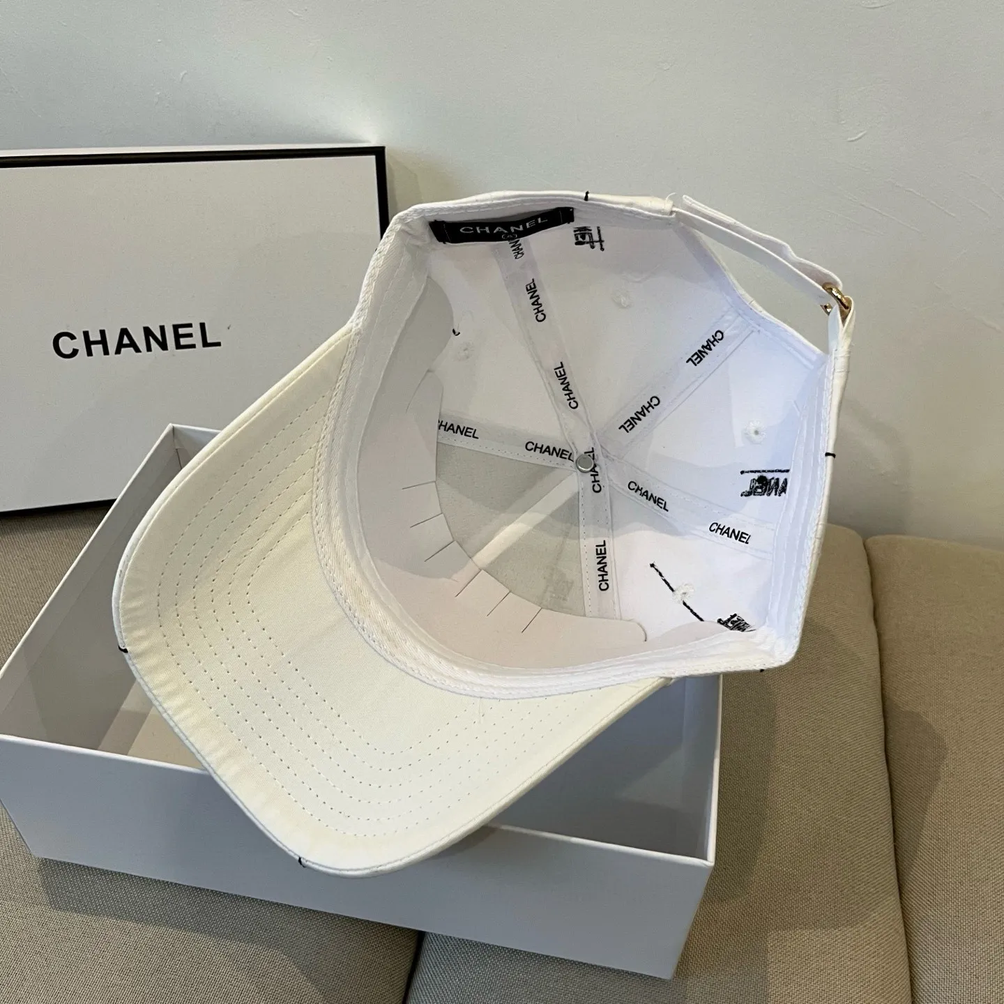P60 CHANEL new baseball cap, Xiaoxiang classic and simple, fashionable and casual design, popular new product