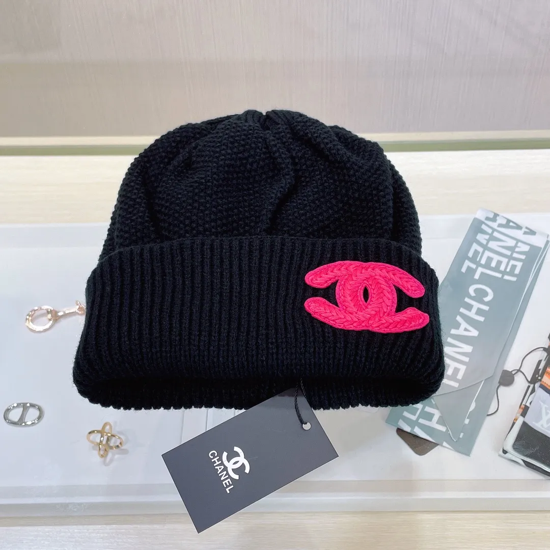 🉐70 Chanel🧶Knitted Hat Double C Letter High Quality Wool Hat, Women's Winter Outdoor Dome Black Warm Curly Cold Hat