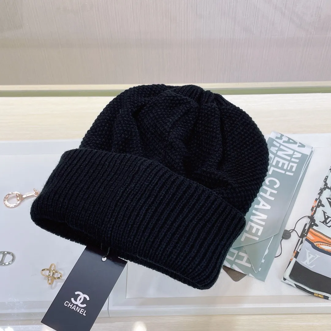 🉐70 Chanel🧶Knitted Hat Double C Letter High Quality Wool Hat, Women's Winter Outdoor Dome Black Warm Curly Cold Hat