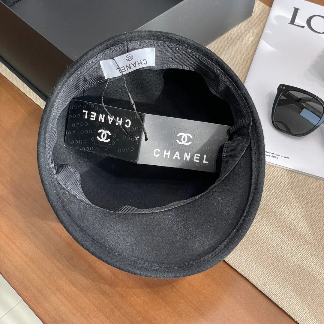 CHANEL Chanel 24 autumn and winter new style webbing brim wool navy hat hat small top hat knight hat 🎩High-end products with high style! 100% Australian wool, very good texture, high-end bow 🎀 decorative ribbon! Big-name socialite style! Collectible beauty!