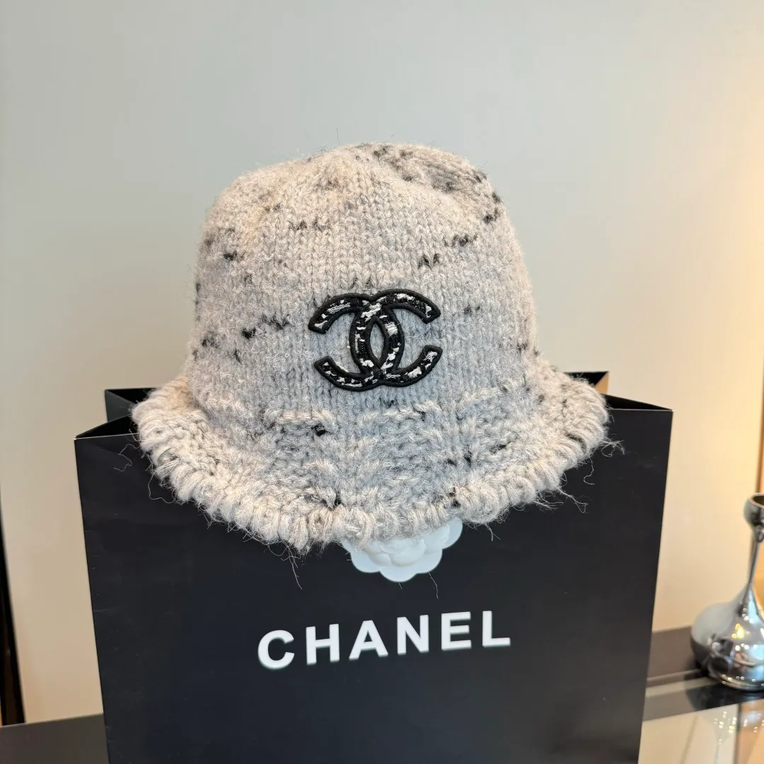💰100¥ Chanel new knitted bucket hat