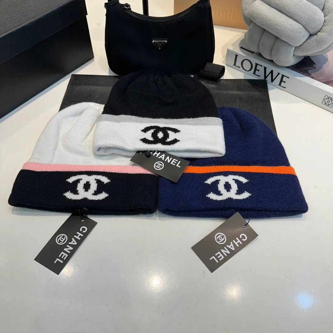 P70 Chanel official website quality Chanel autumn and winter woolen hat recommended by Internet celebrity fashion bloggers, Xiaohongshu's popular style, super soft and comfortable knitted hat with excellent elasticity!