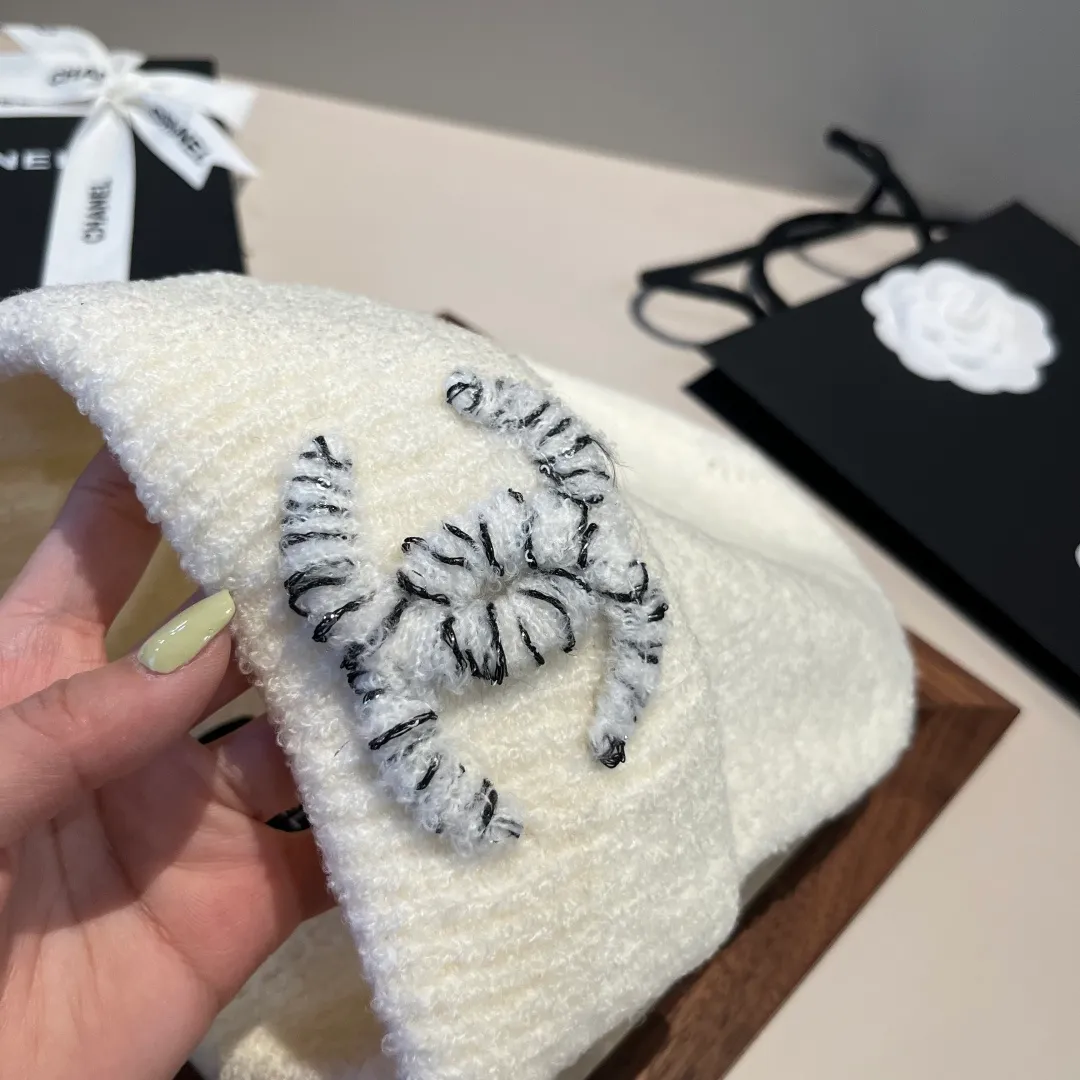 💰90¥ Chanel knitted beanie