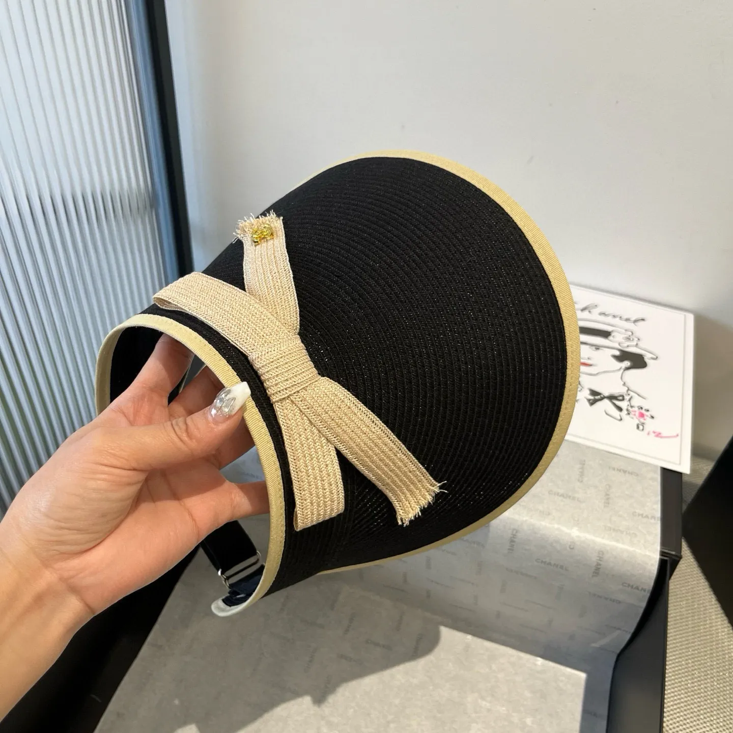 💰130¥ Chanel empty top sun hat, PP straw fabric, adjustable