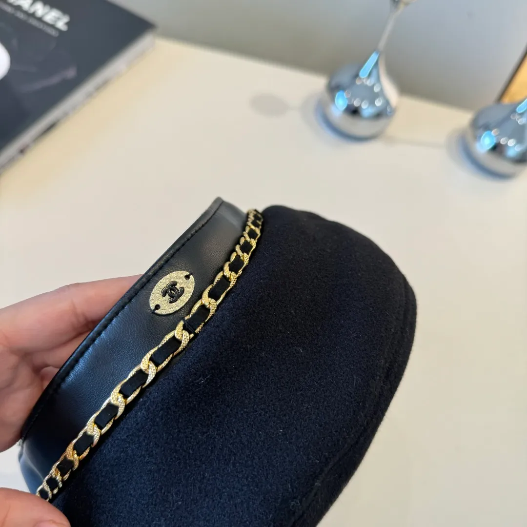 💰100¥ Chanel wool beret, small fragrant chain beret, head circumference 57cm