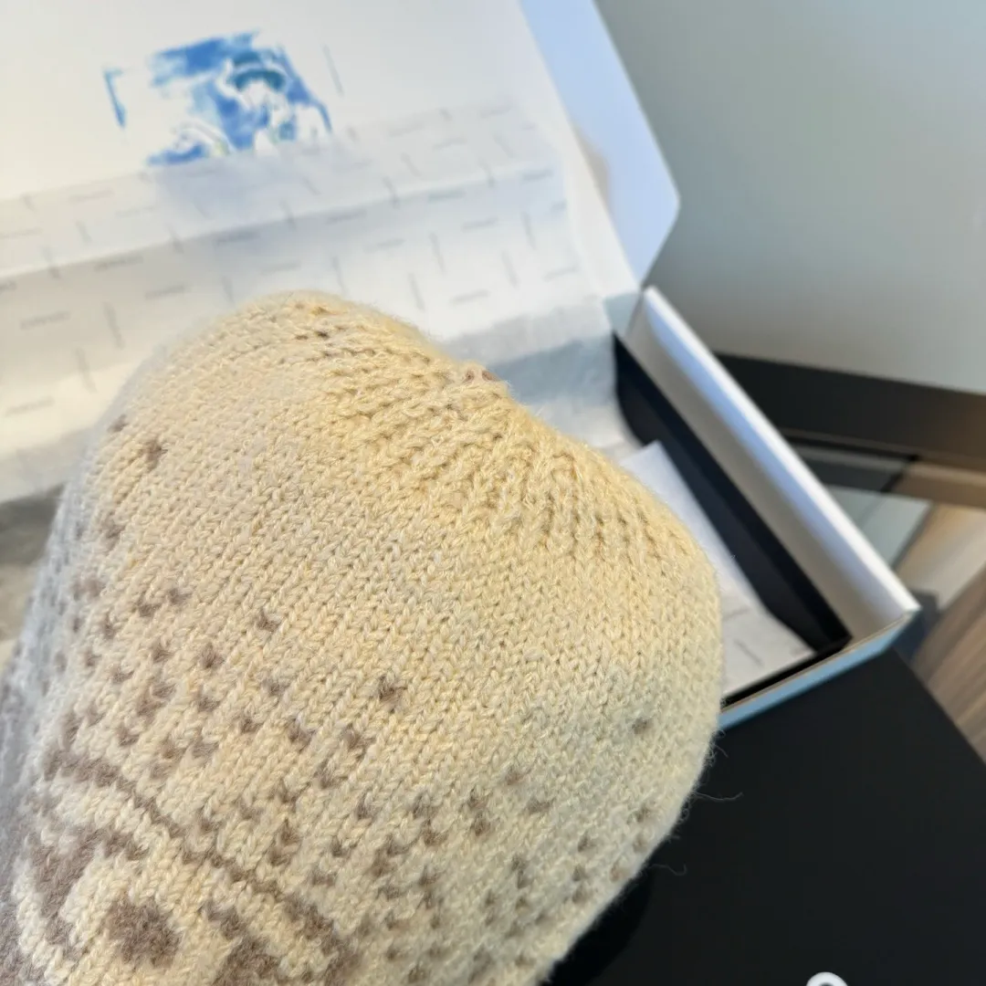 💰80¥ Chanel new style wool hat