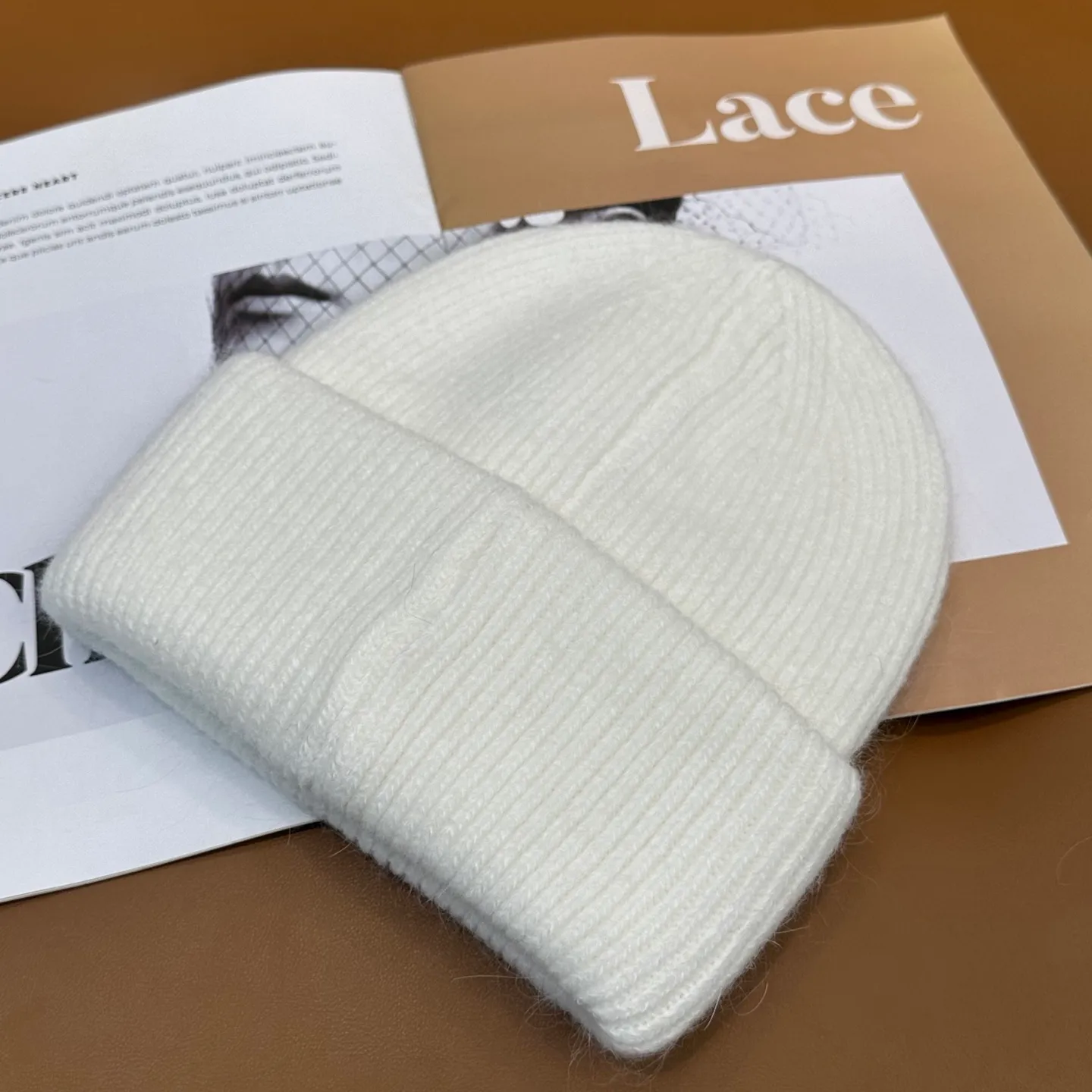 P60 CHANEL small and popular knitted hat! Xiaohongshu’s new product is released, it’s so 🉑️, high-elastic fabric, classic colors, same style for men and women.