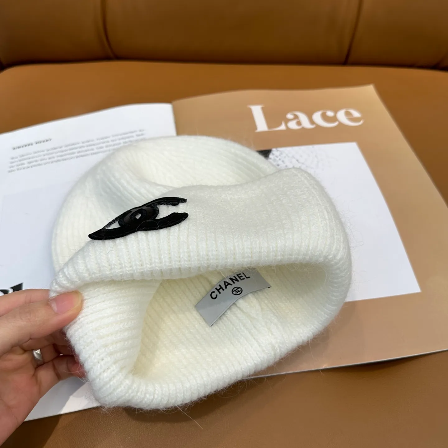 P60 CHANEL small and popular knitted hat! Xiaohongshu’s new product is released, it’s so 🉑️, high-elastic fabric, classic colors, same style for men and women.