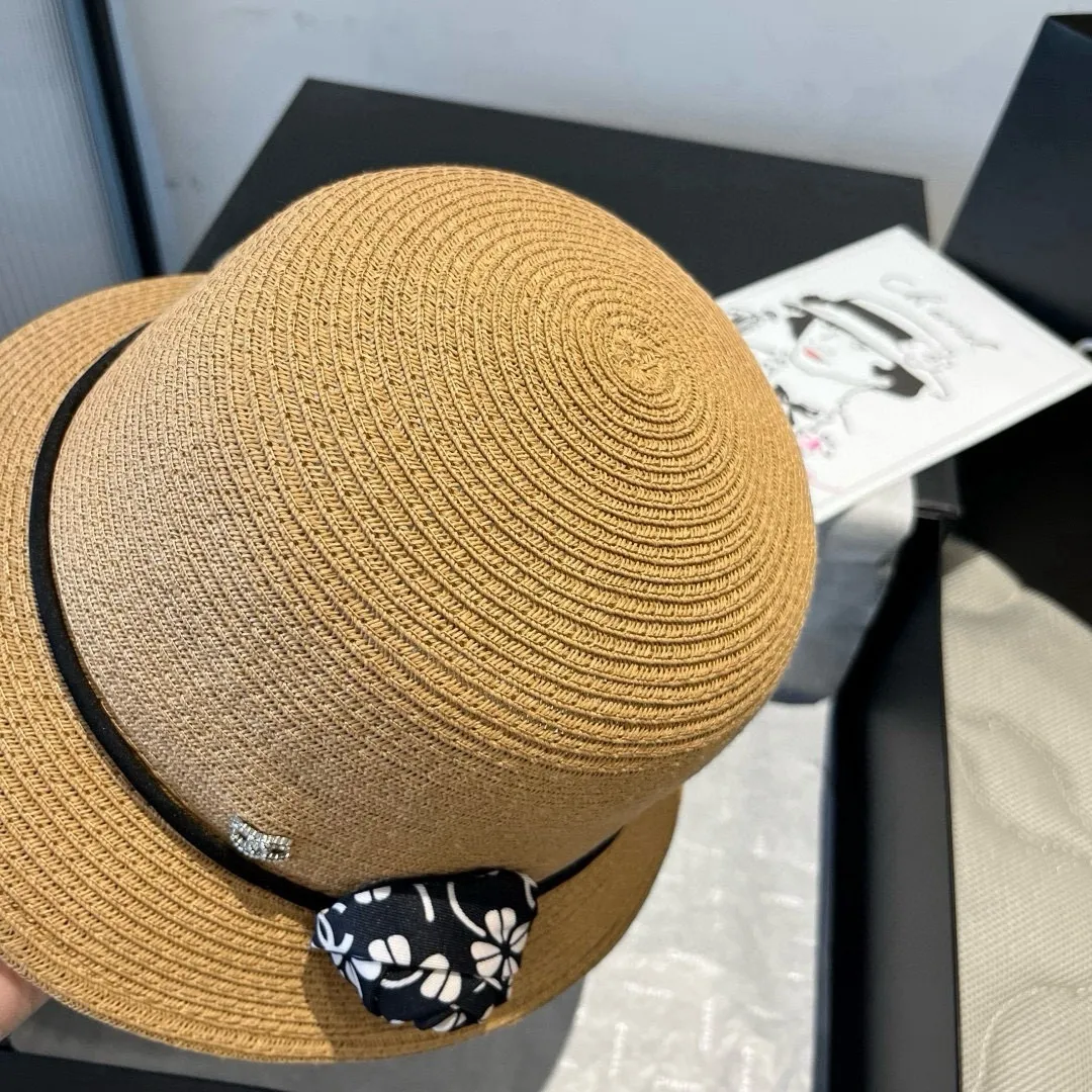 💰140¥ Chanel new top hat, original small basin hat, straw hat, head circumference 57cm