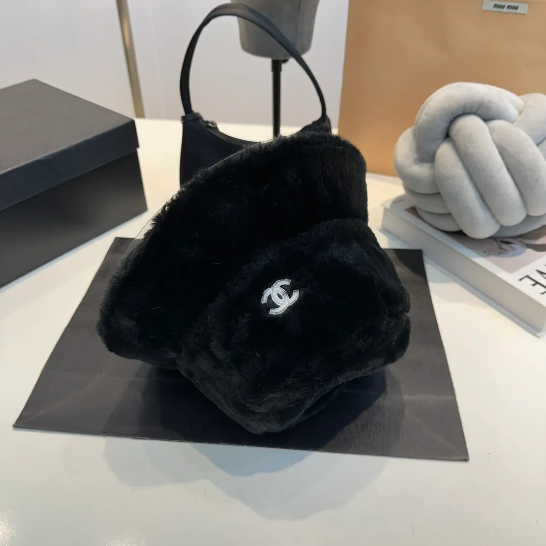 P56 Chanel Chanel 2024 Fisherman Hat for Women Autumn and Winter Without Makeup Versatile Face Showing Small Basin Hat Korean Style Elegant Temperament Bucket Hat