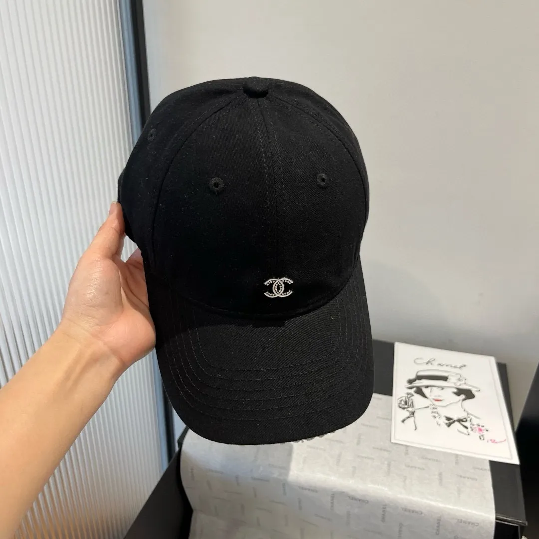 💰80¥ Chanel new peaked cap