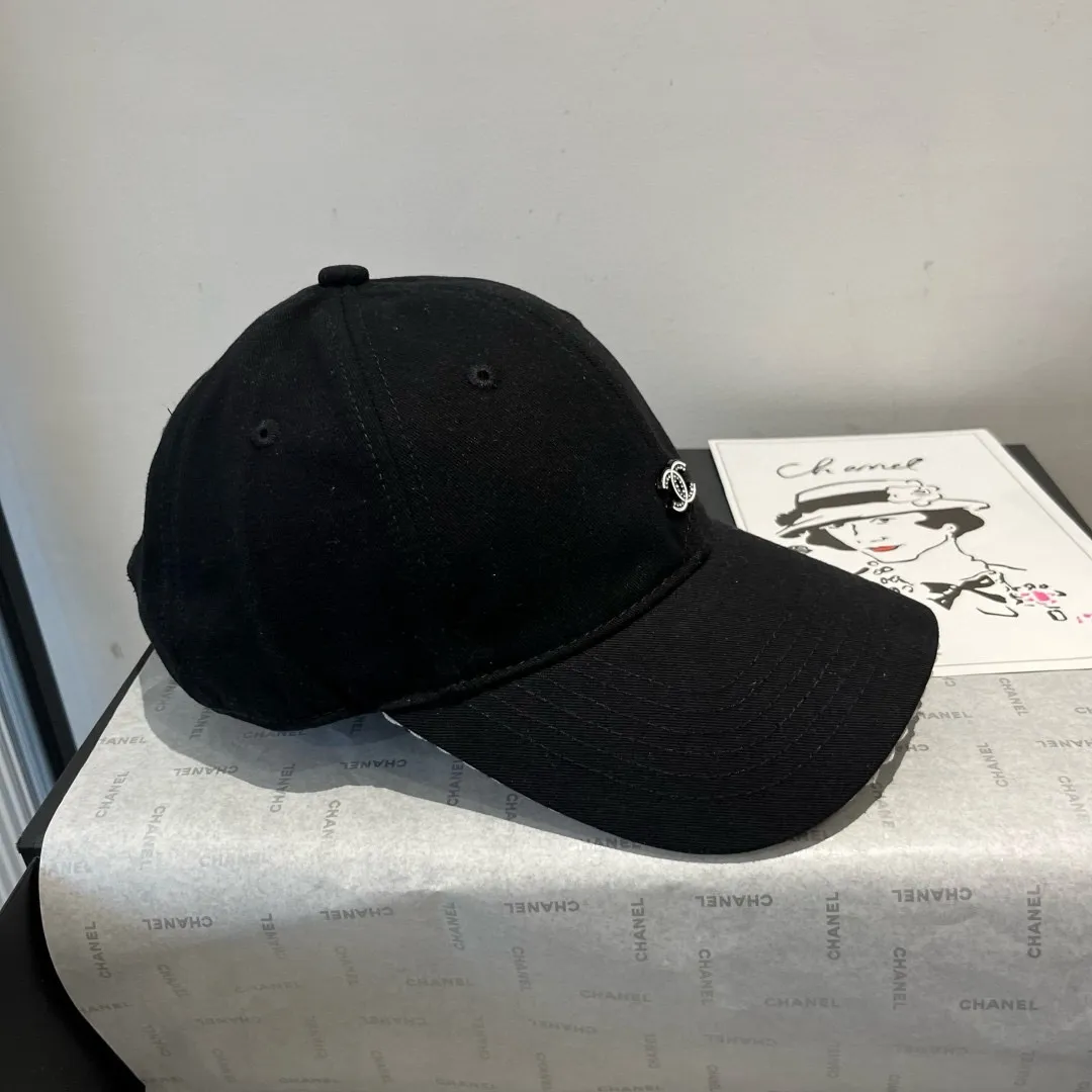 💰80¥ Chanel new peaked cap