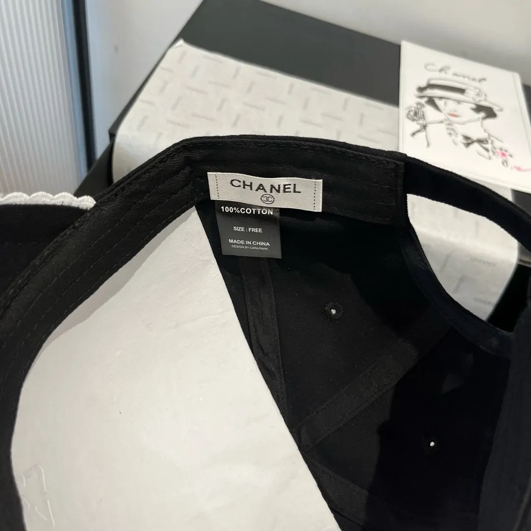 💰80¥ Chanel new peaked cap