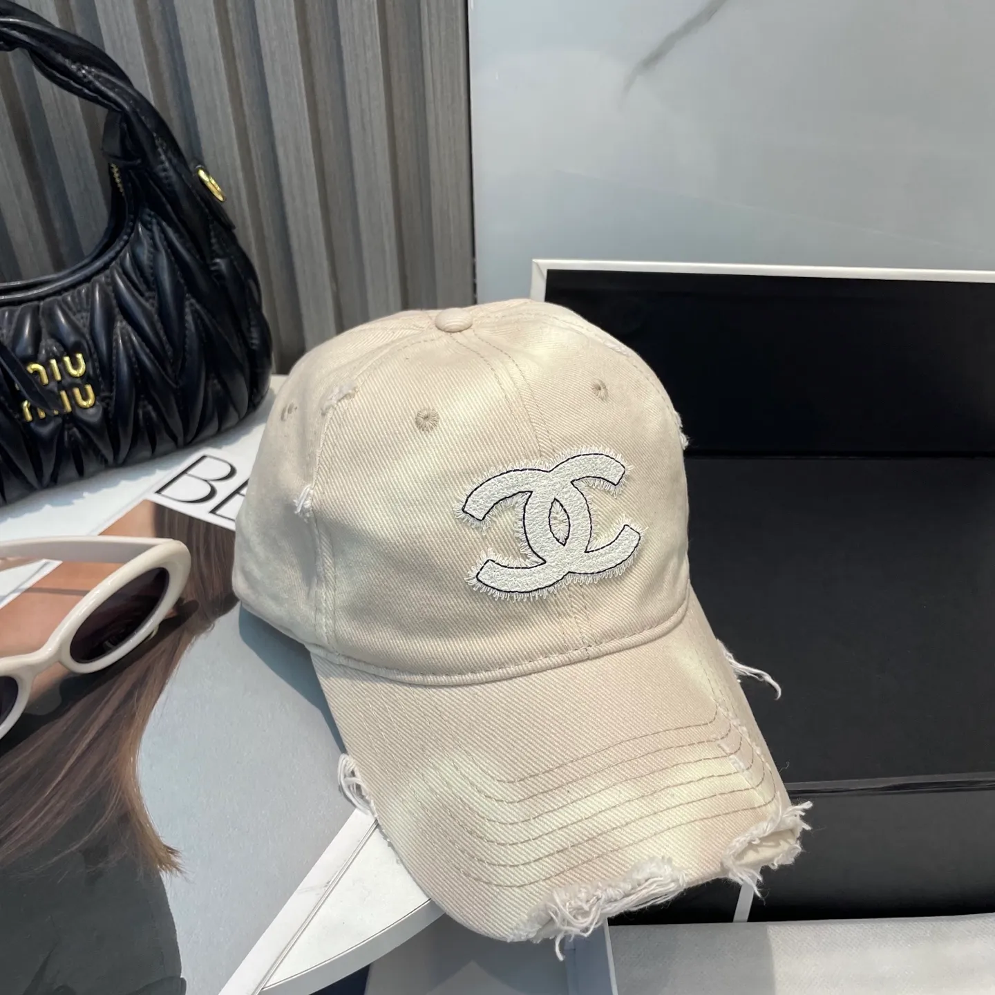 P80 CHANEL [Chanel] New simple logo baseball cap, new model shipped, big brand style is super easy to match, hurry up and get it!