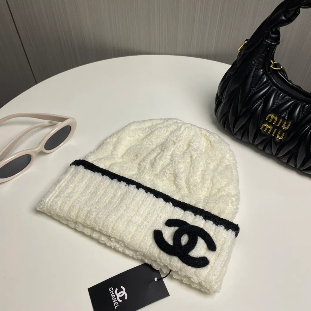 P76 Chanel official website quality Chanel autumn and winter woolen hat recommended by Internet celebrity fashion bloggers, Xiaohongshu's popular style, super soft and comfortable knitted hat with excellent elasticity!