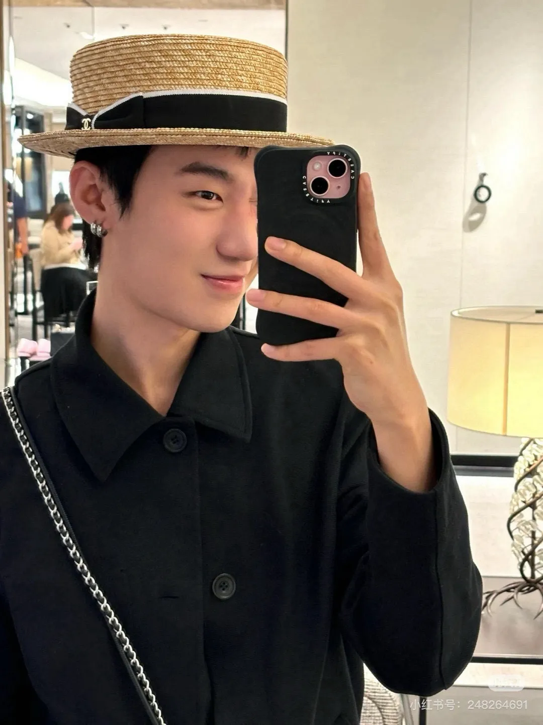 💰170¥ Chanel official flat top hat, made of straw, head circumference 57cm