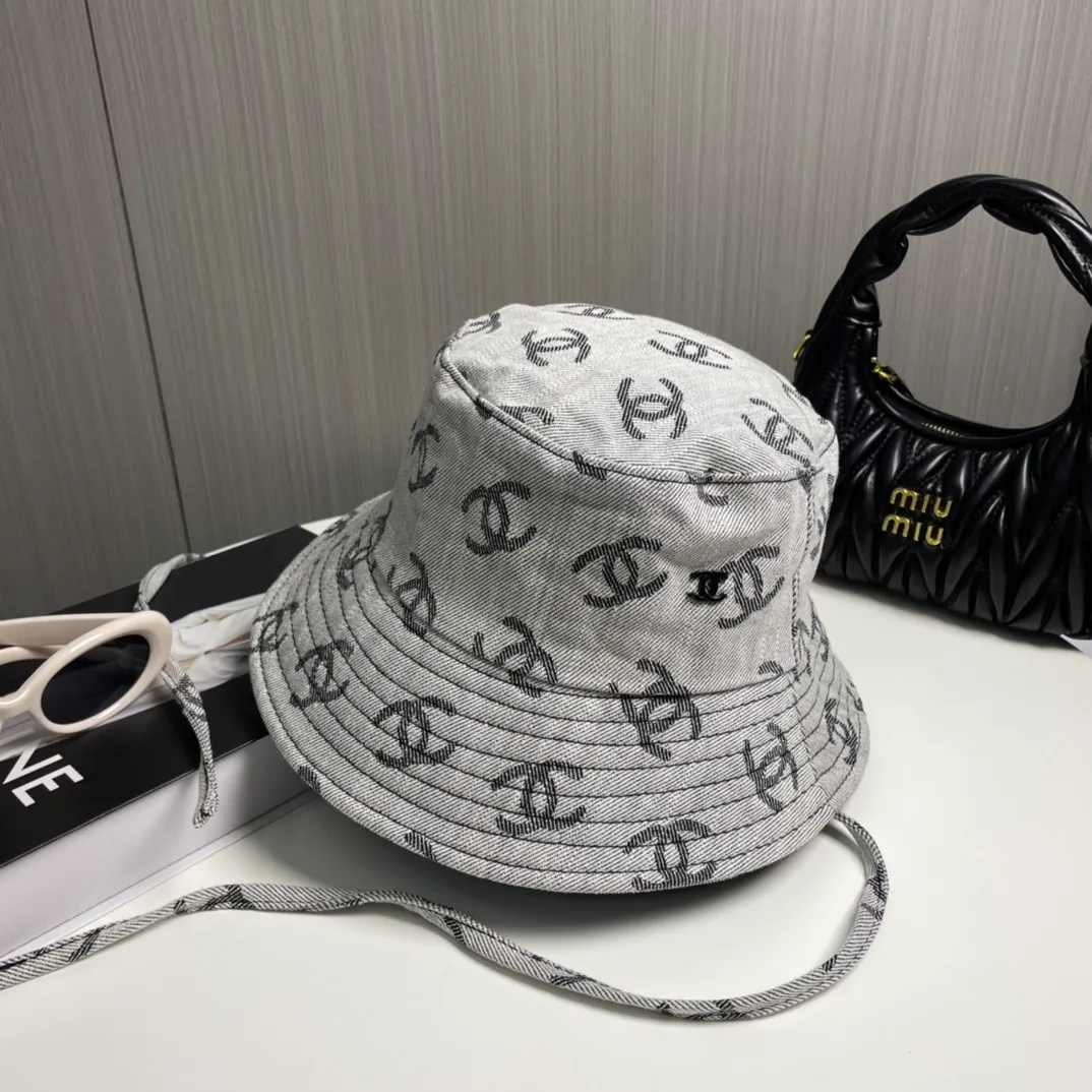 P60 CHANEL】New simple embroidered logo bucket hat 🧢New model shipped, big brand style is super easy to match, hurry up and get it